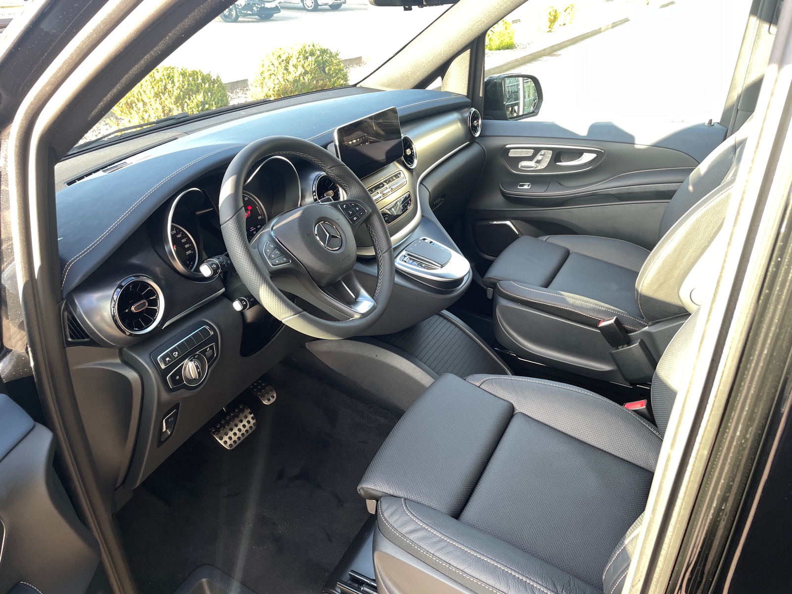 Mercedes-Benz EQV 300 AVANTGARDE