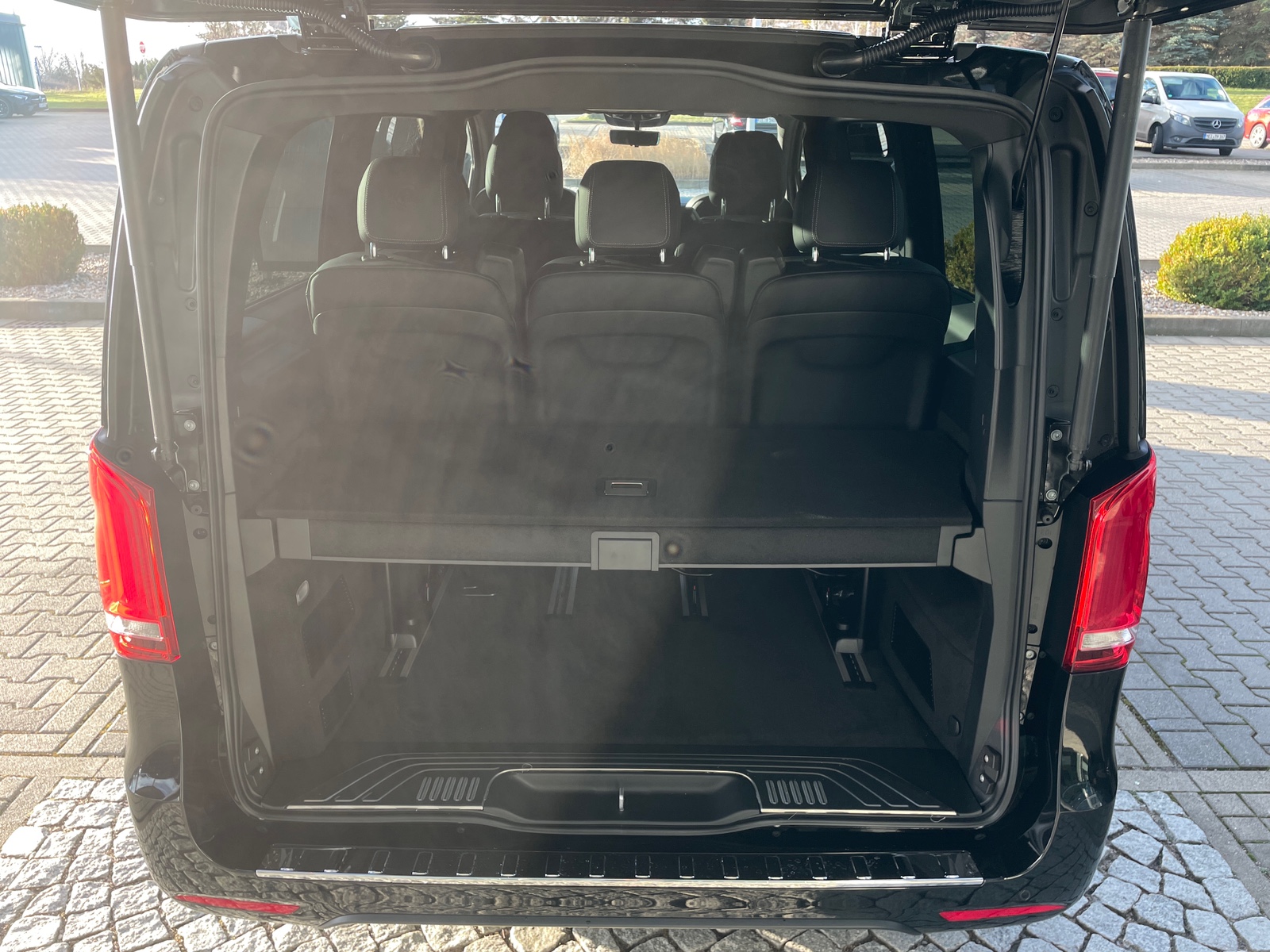 Mercedes-Benz EQV 300 AVANTGARDE