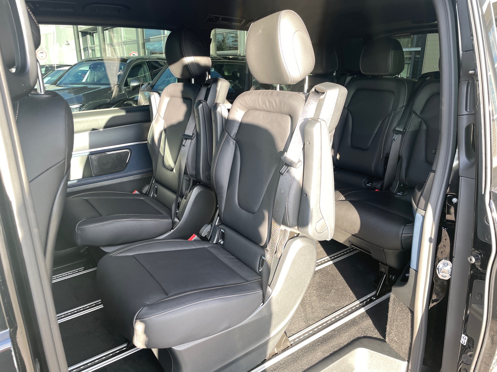 Mercedes-Benz EQV 300 AVANTGARDE