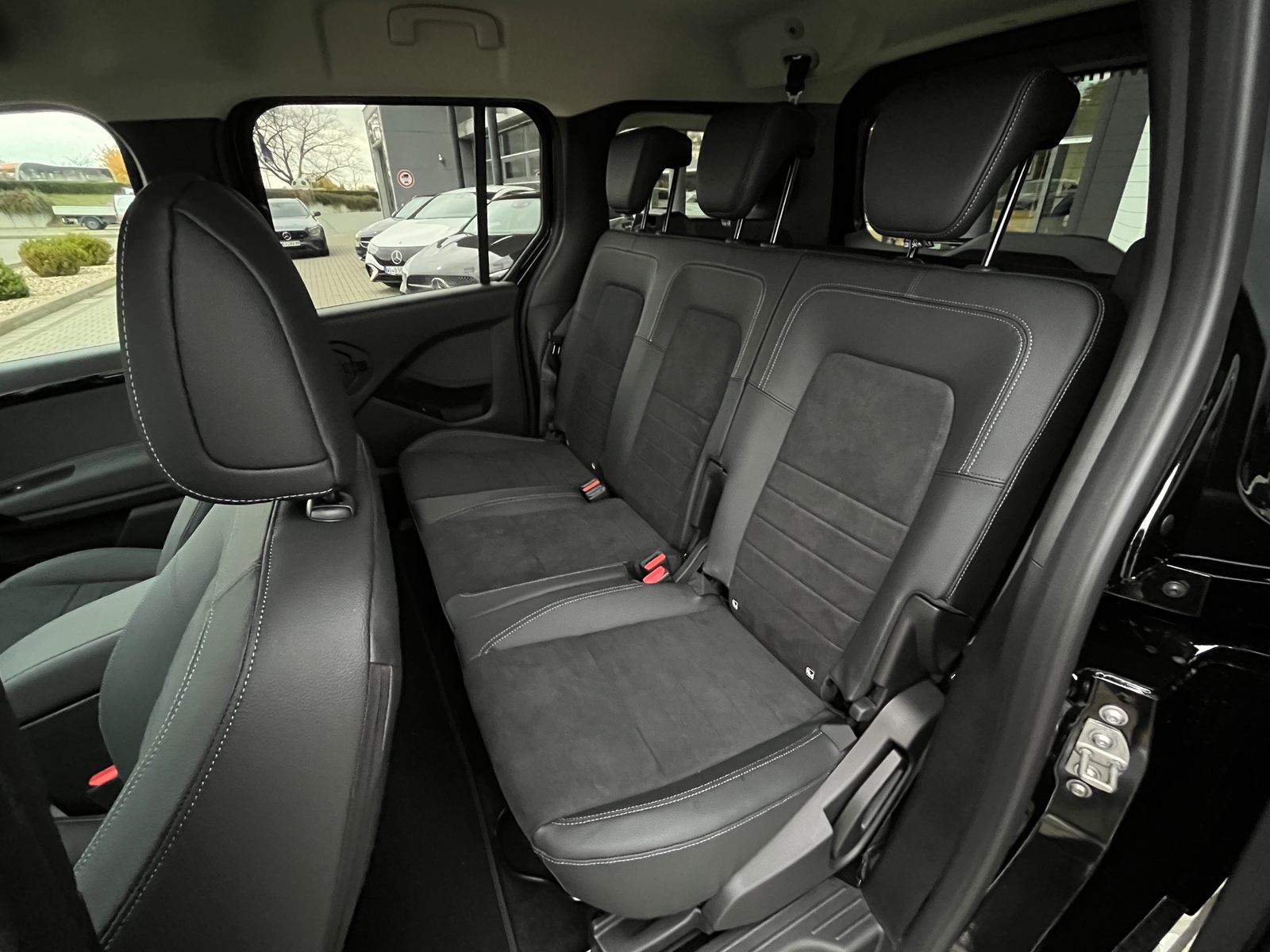 Mercedes-Benz EQT 200