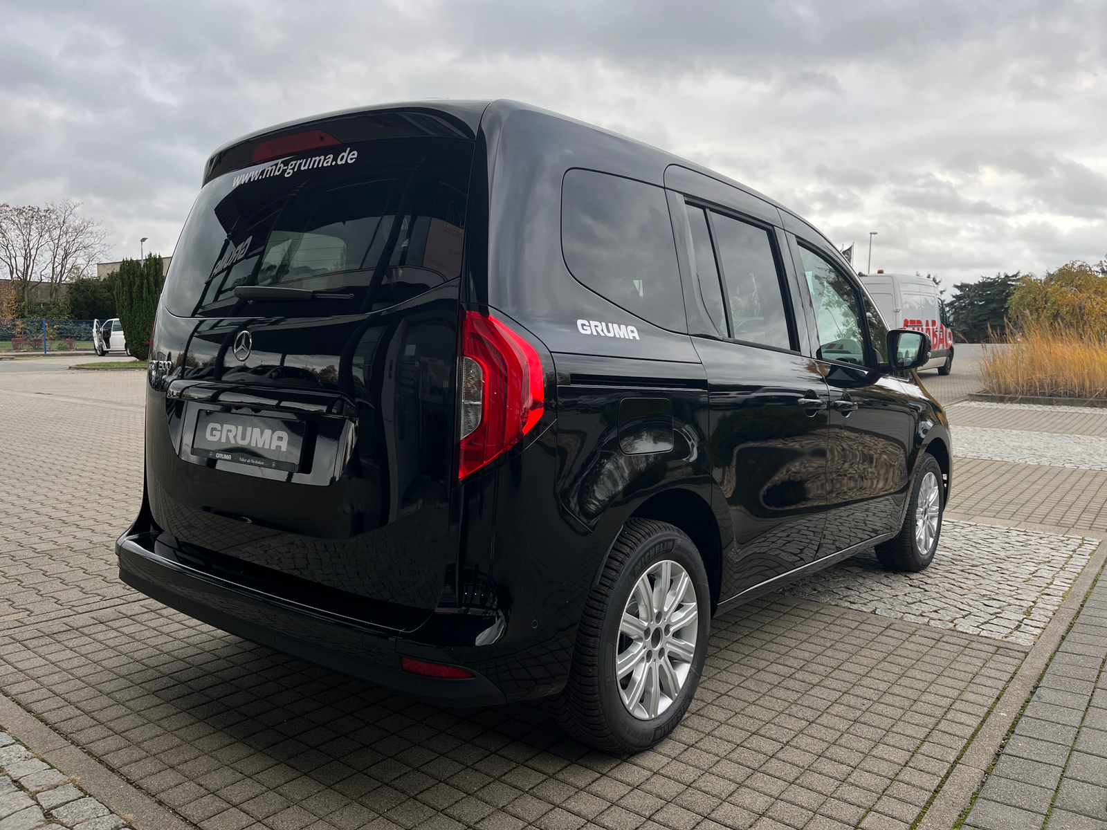 Mercedes-Benz EQT 200