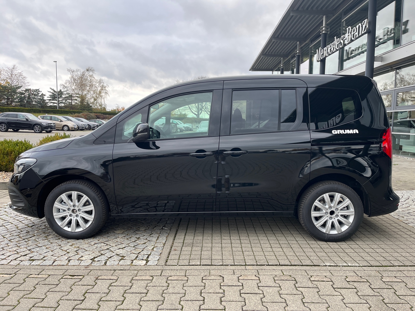 Mercedes-Benz EQT 200