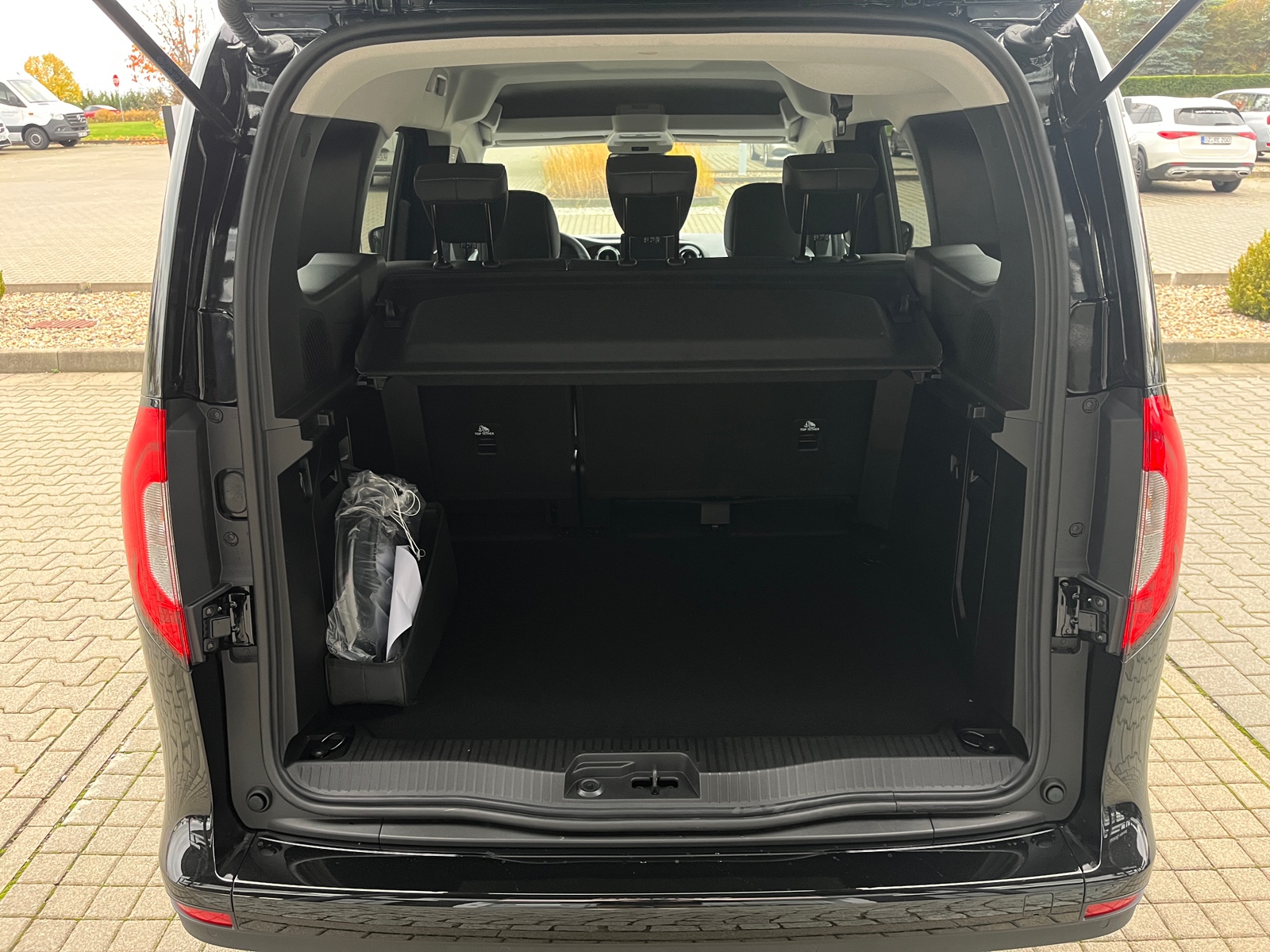 Mercedes-Benz EQT 200