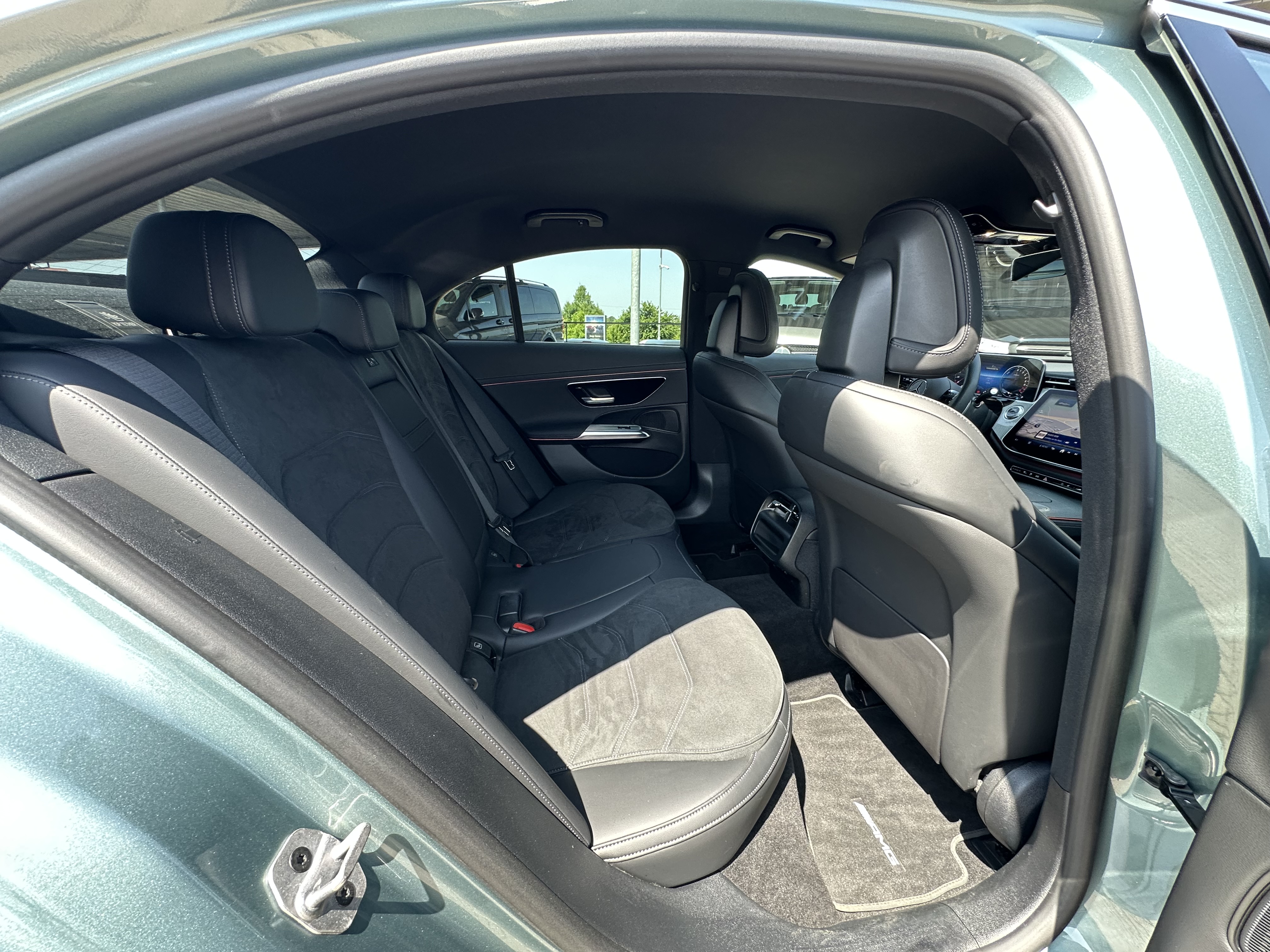 Mercedes-Benz E 300 e