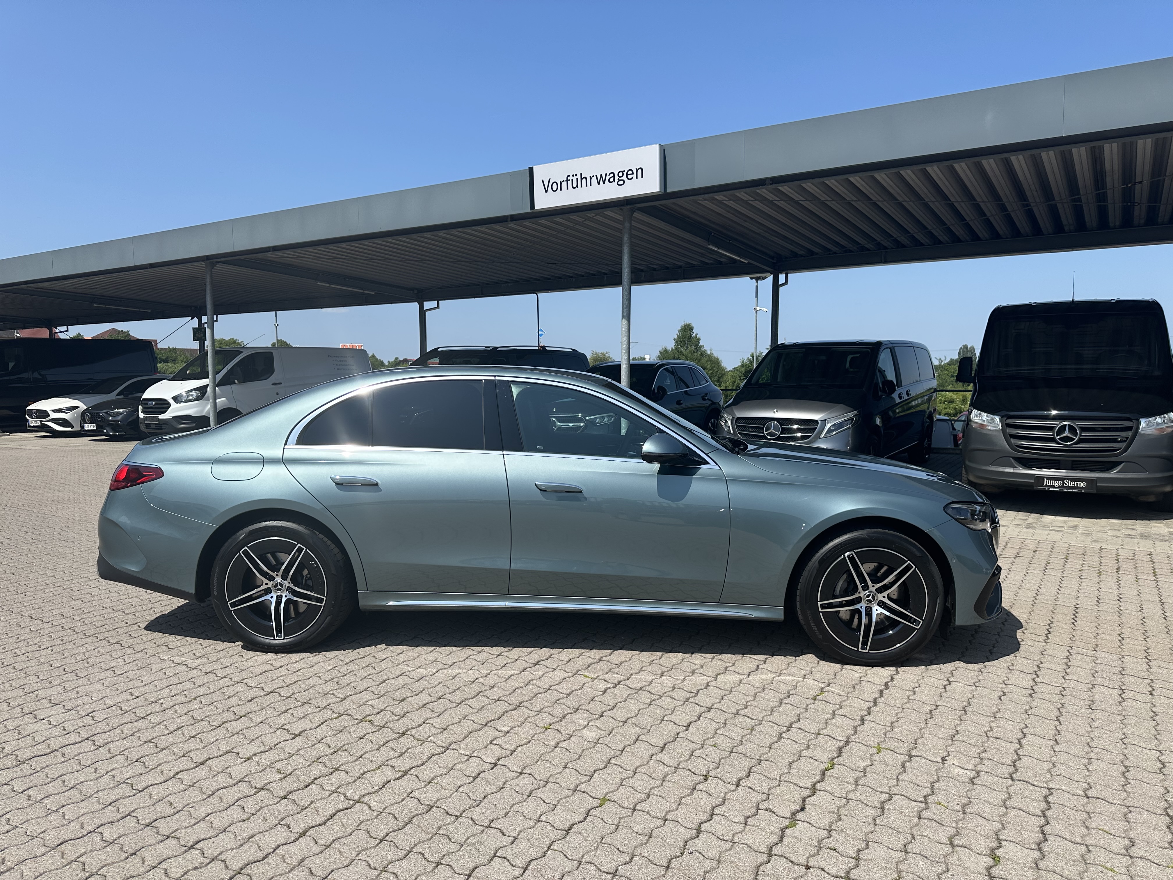 Mercedes-Benz E 300 e