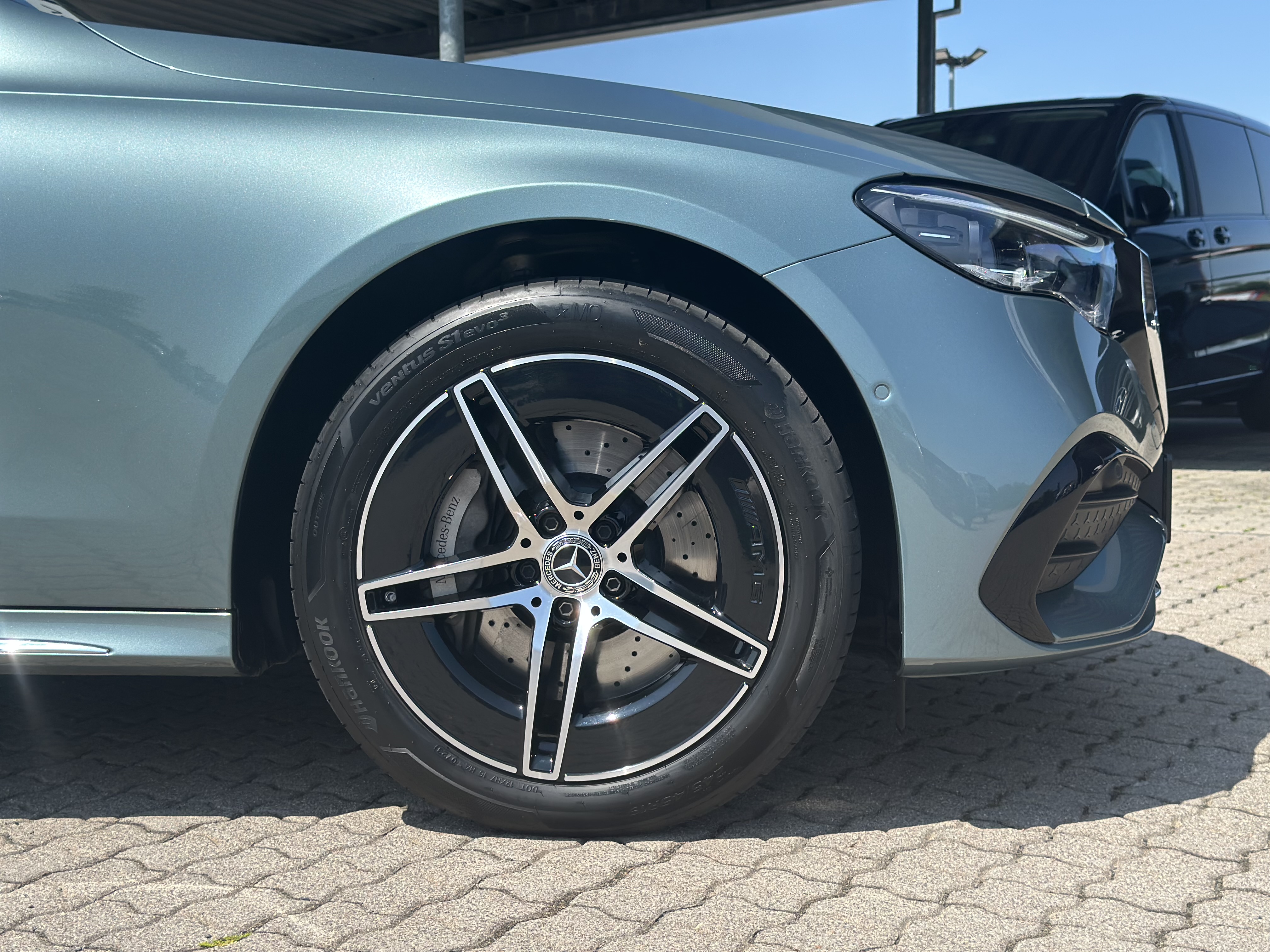 Mercedes-Benz E 300 e