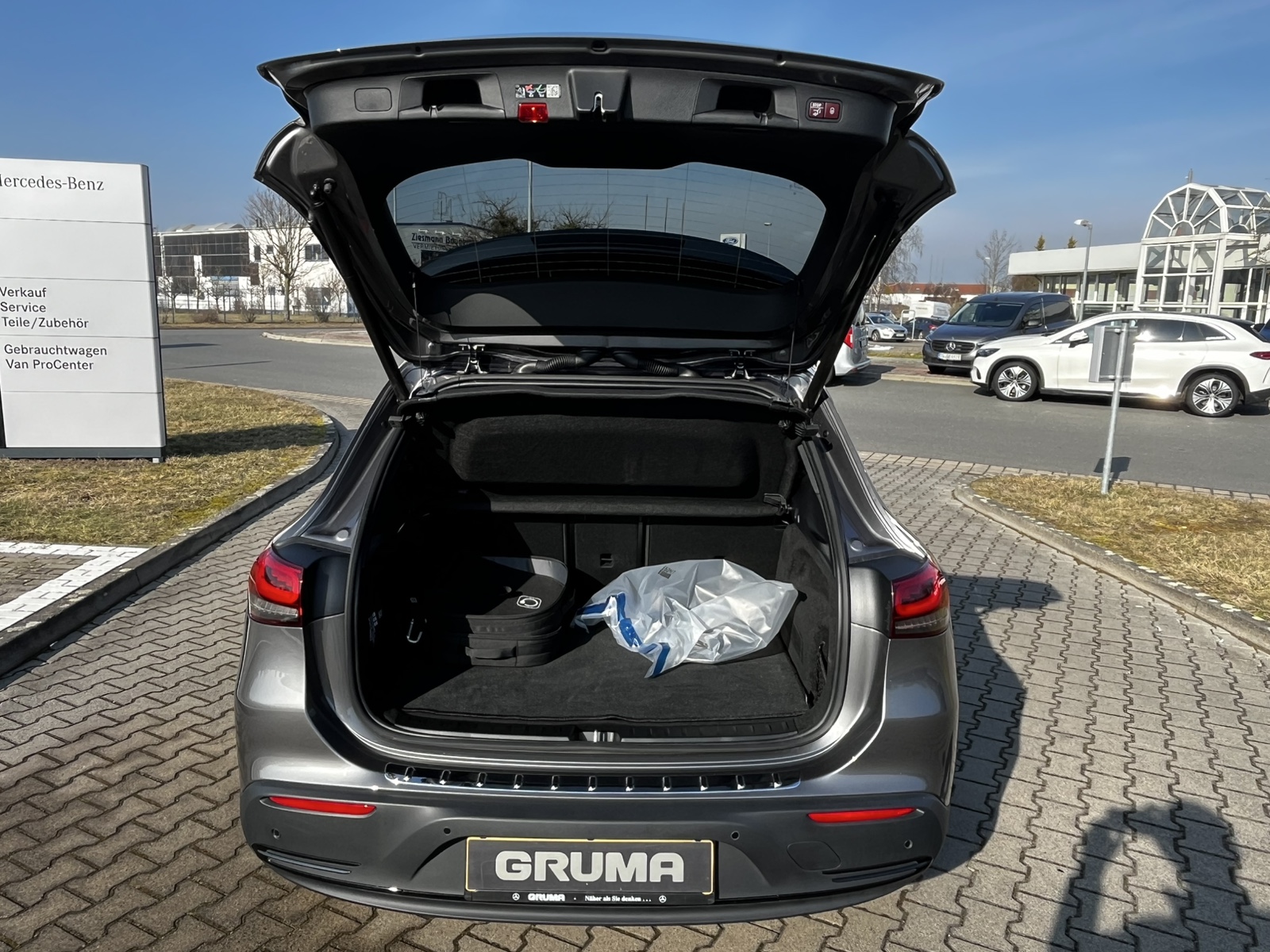 Mercedes-Benz EQA 250 