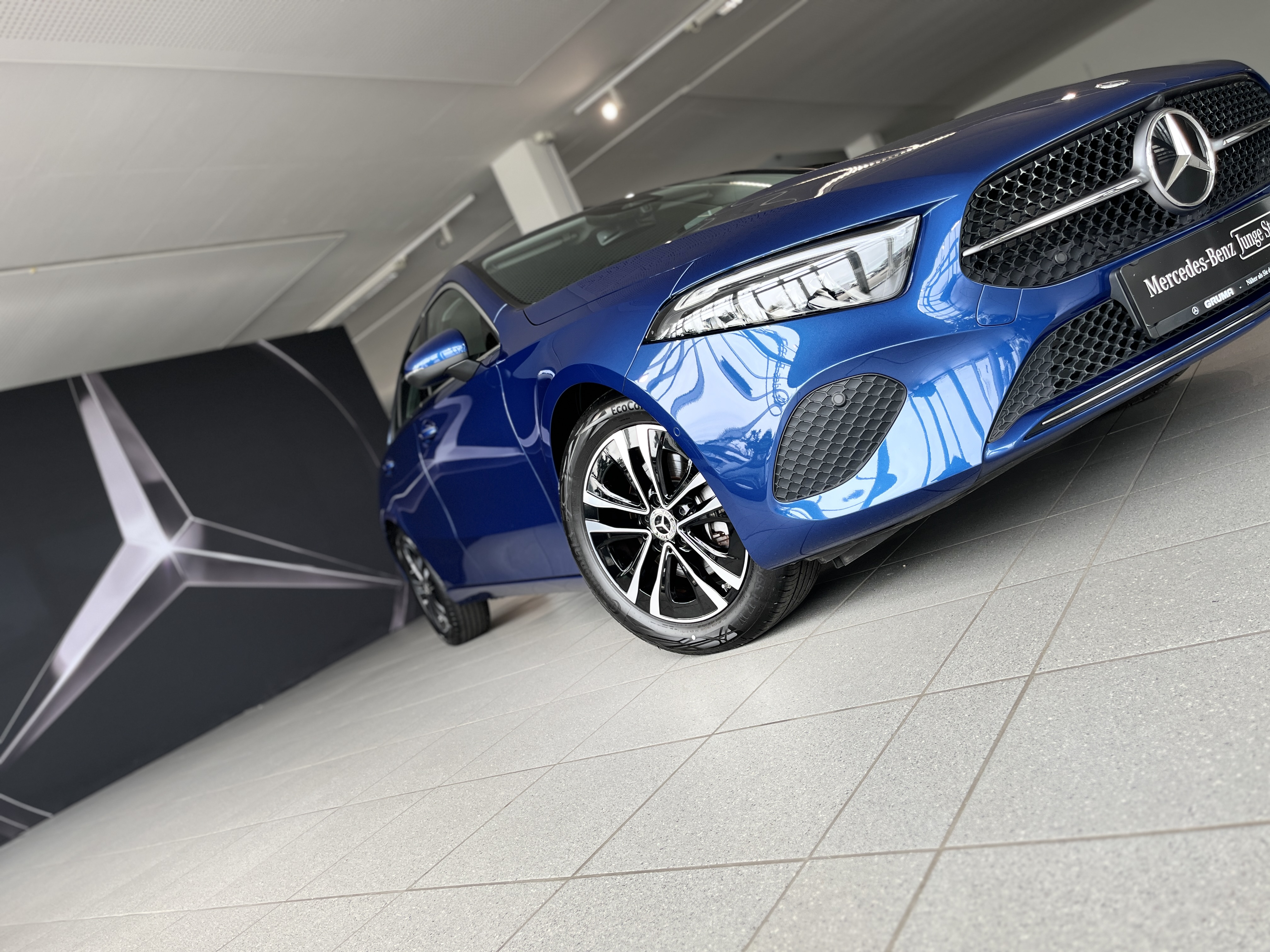 Mercedes-Benz A 180 d Limo