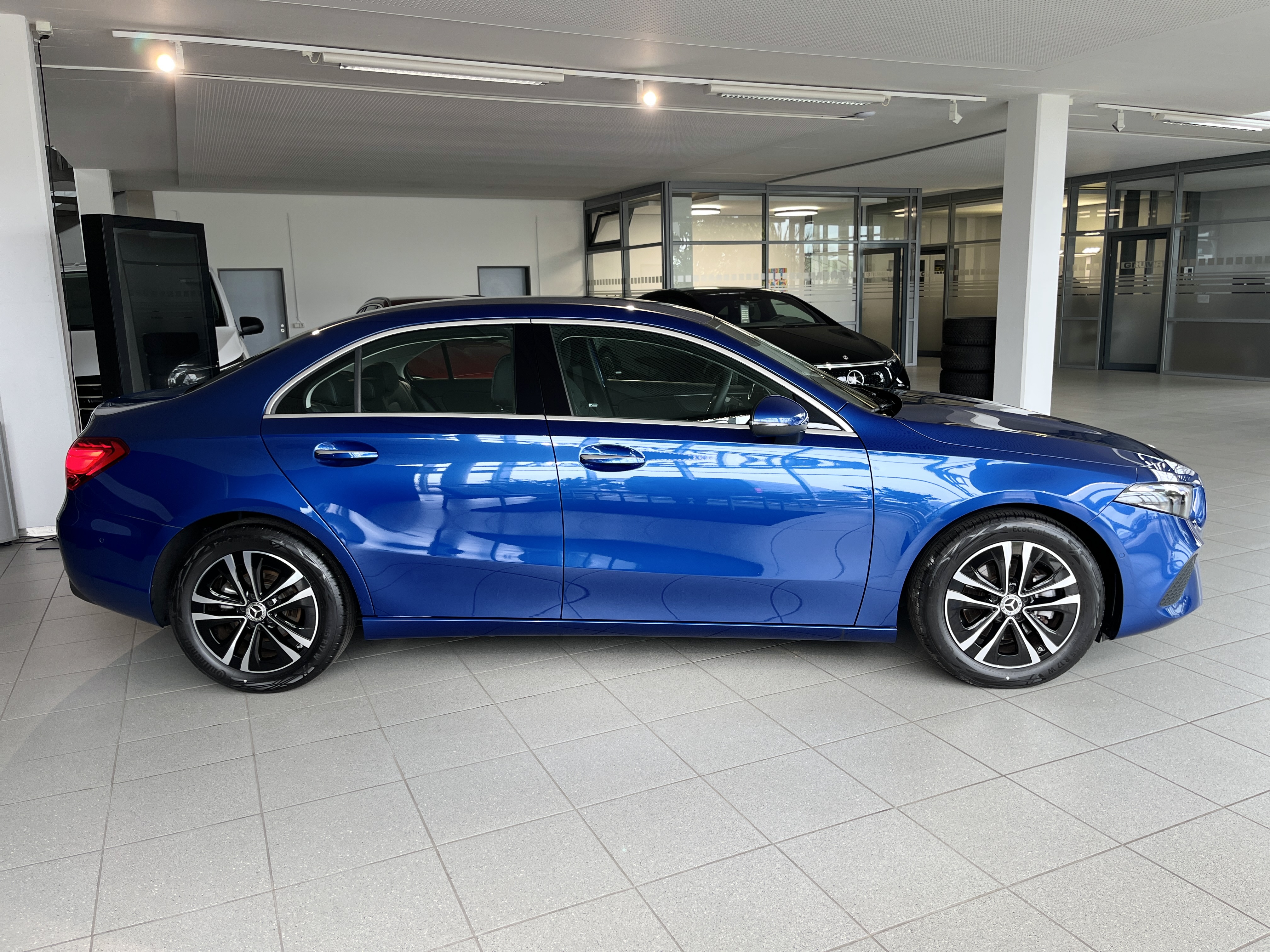 Mercedes-Benz A 180 d Limo