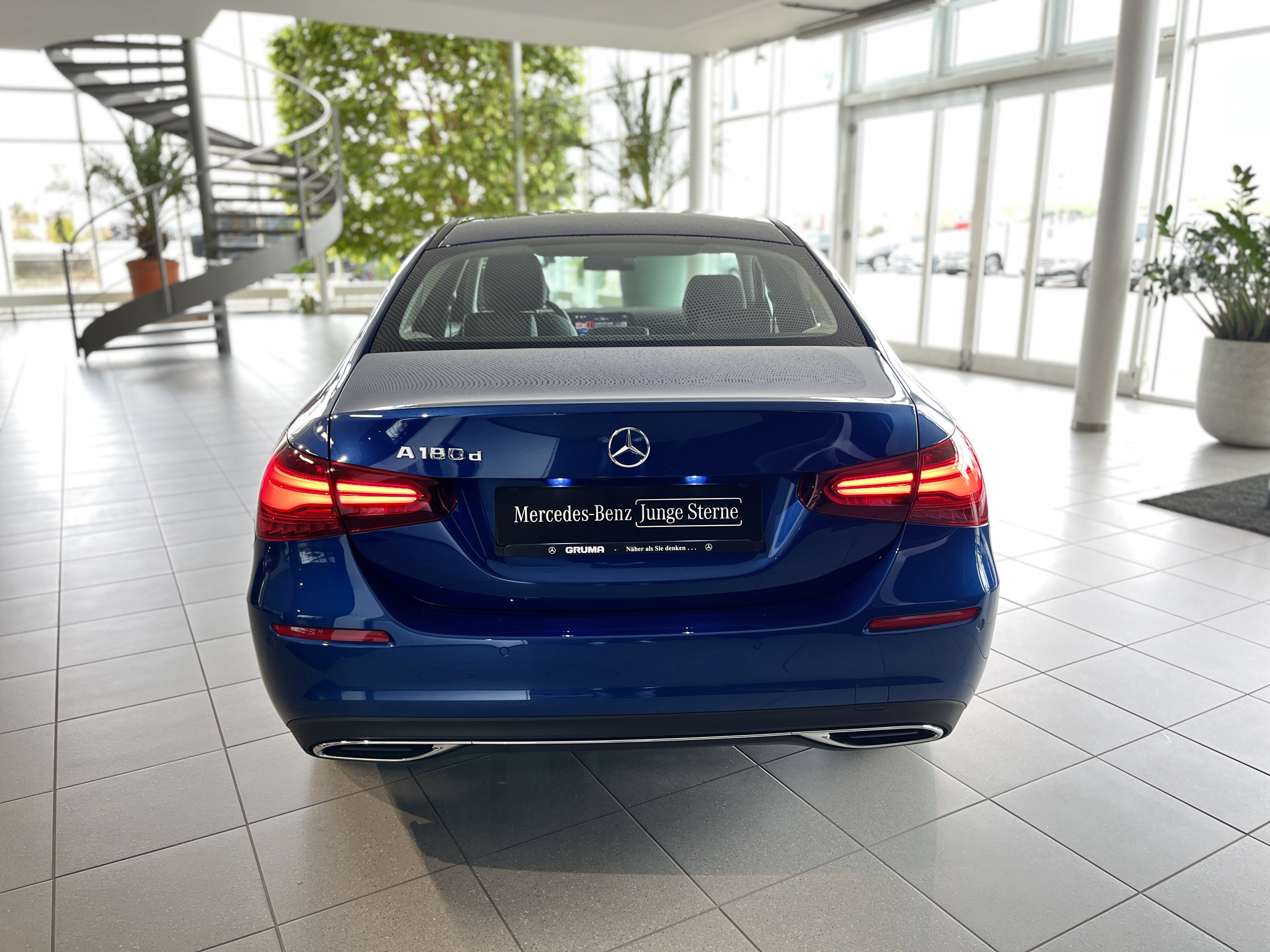 Mercedes-Benz A 180 d Limo