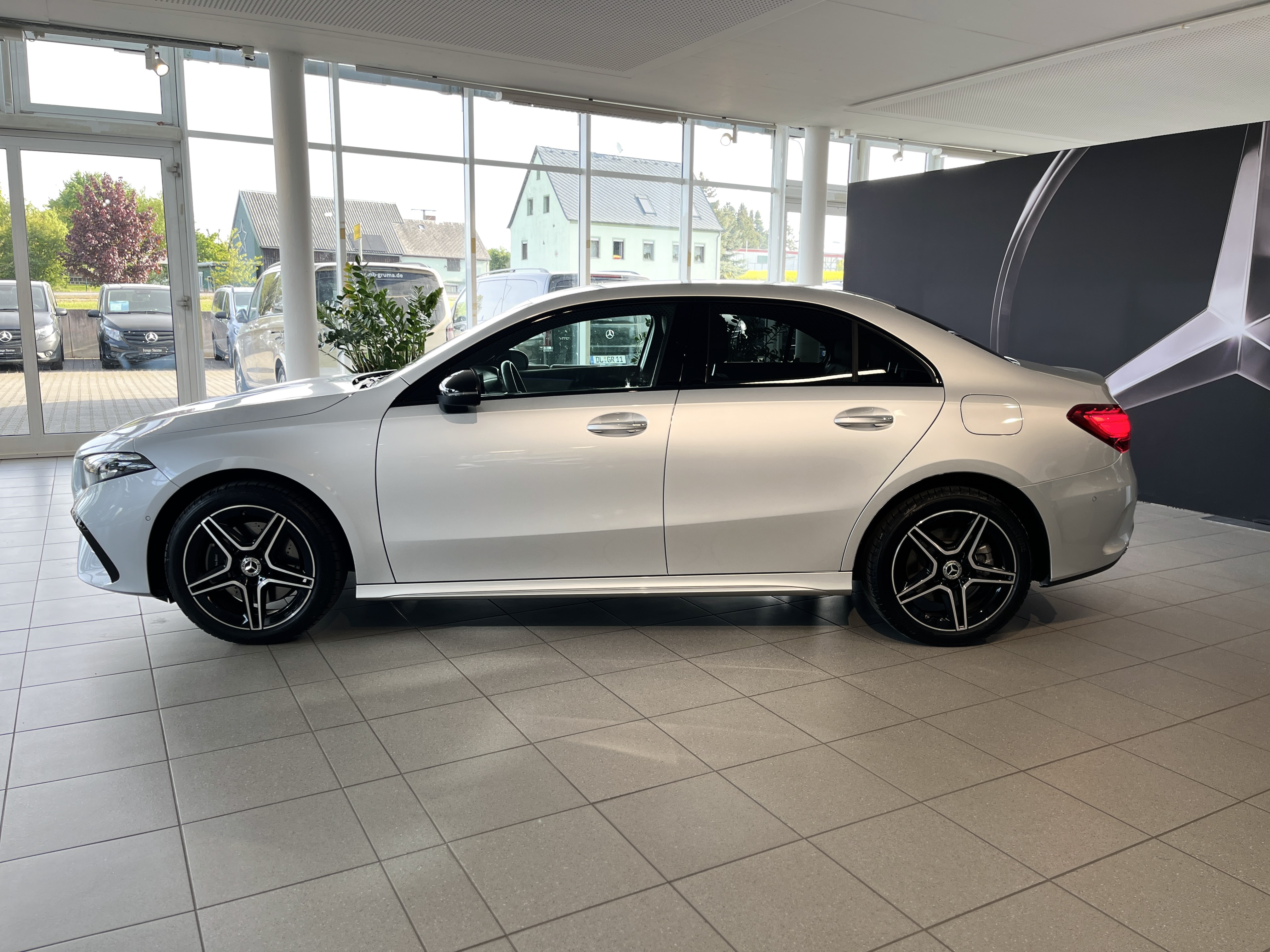 Mercedes-Benz A 250 e Limo