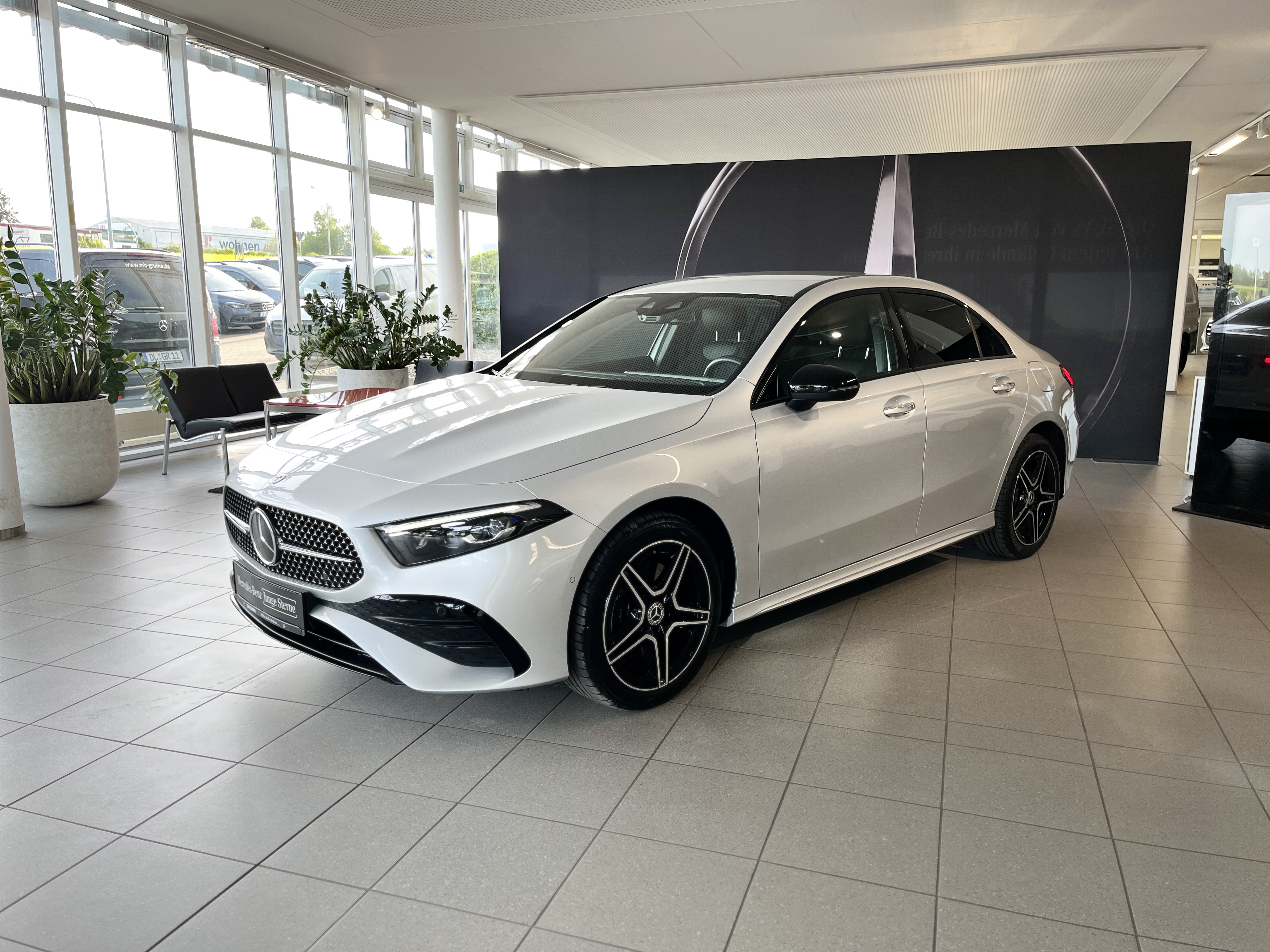 Mercedes-Benz A 250 e Limo