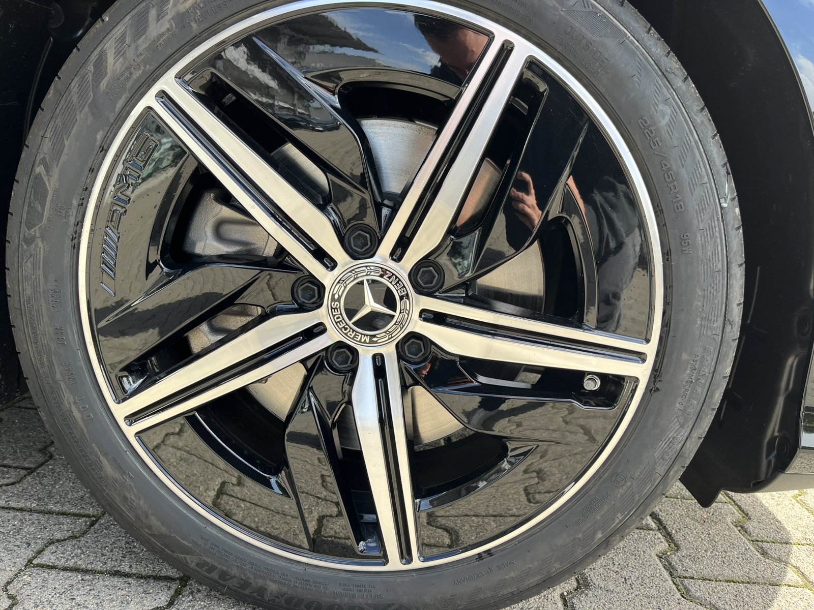 Mercedes-Benz CLA 250 +