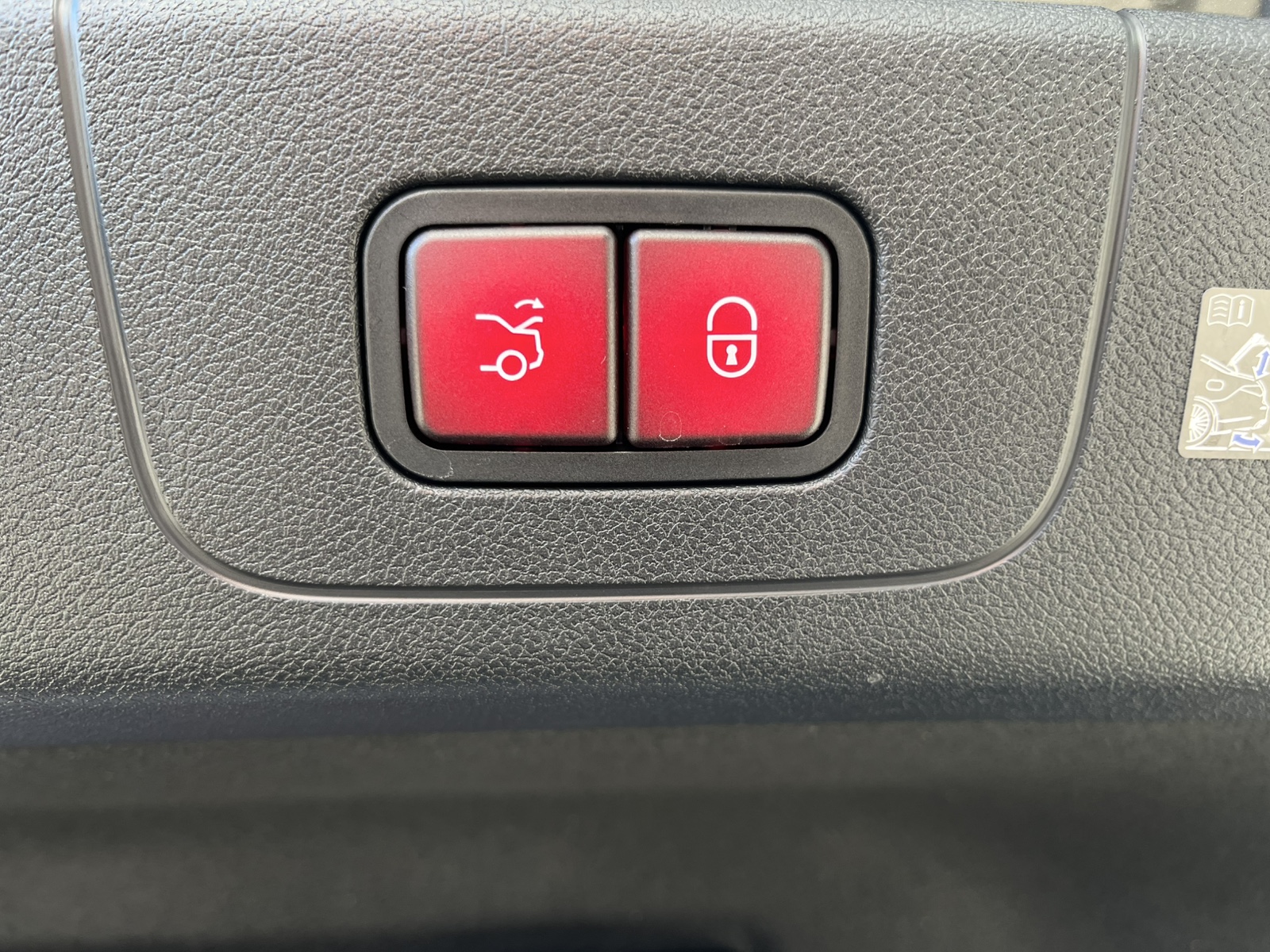 Mercedes-Benz CLA 250 +