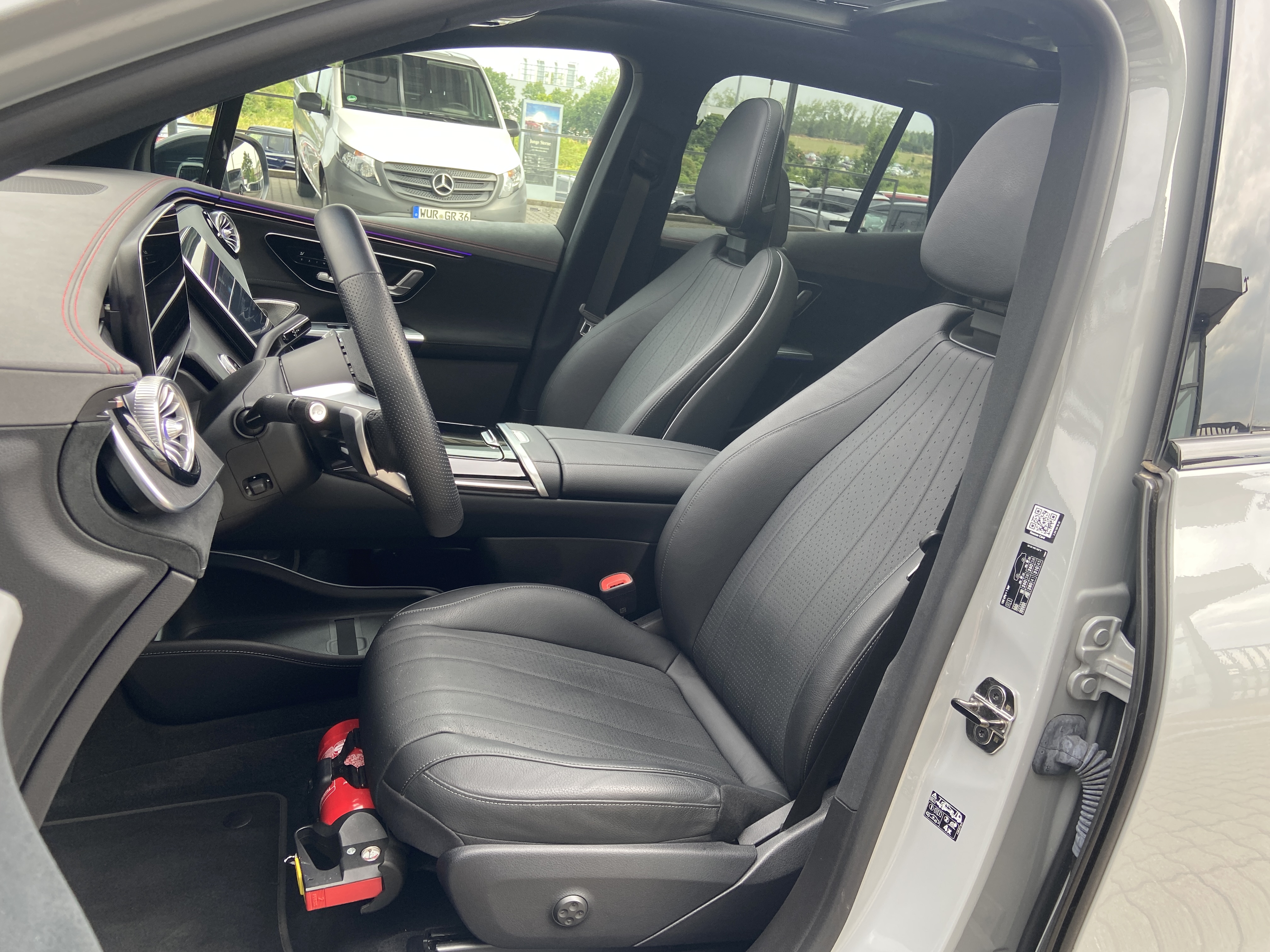 Mercedes-Benz EQE 300 SUV