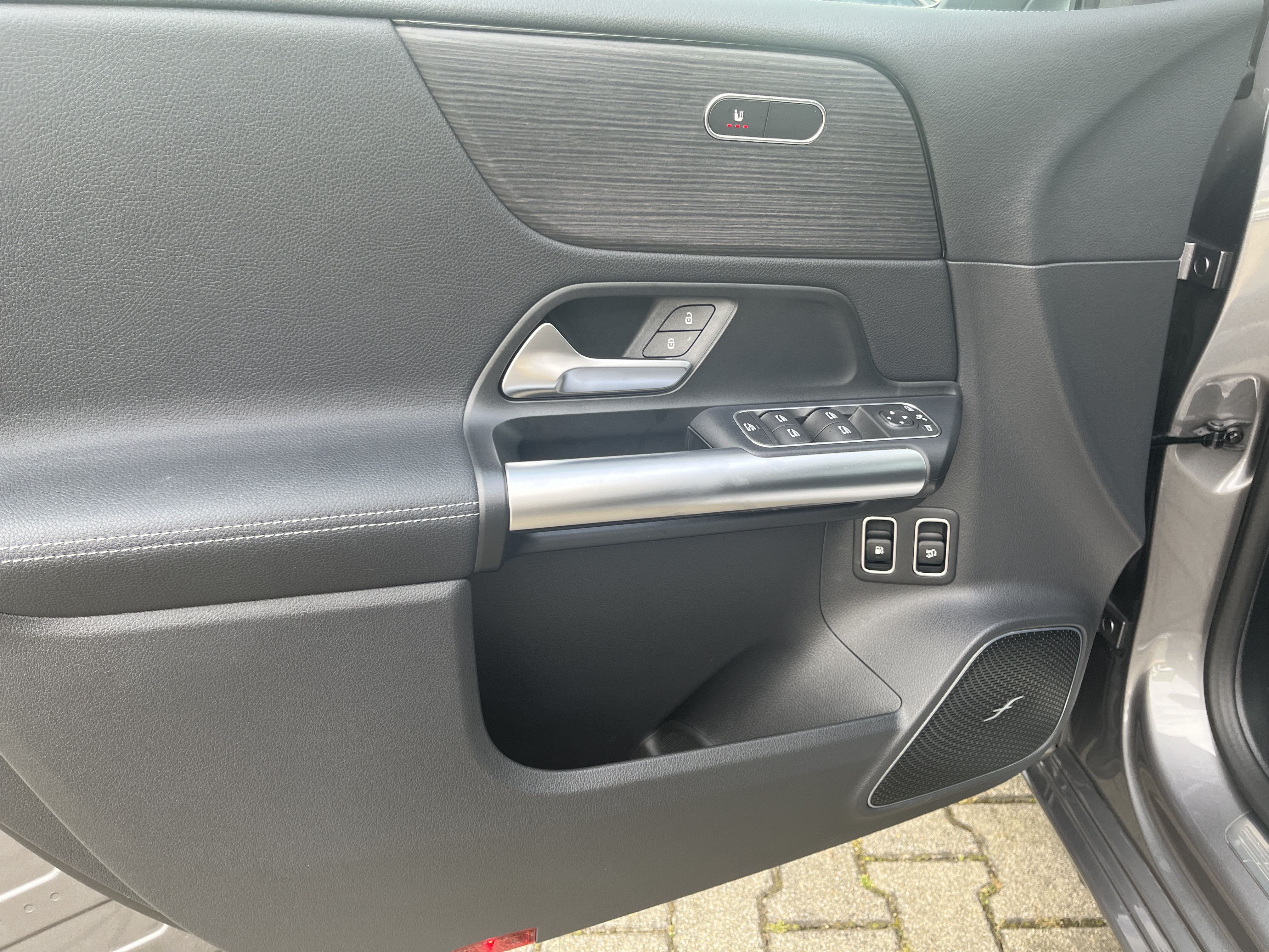 Mercedes-Benz B 250 e