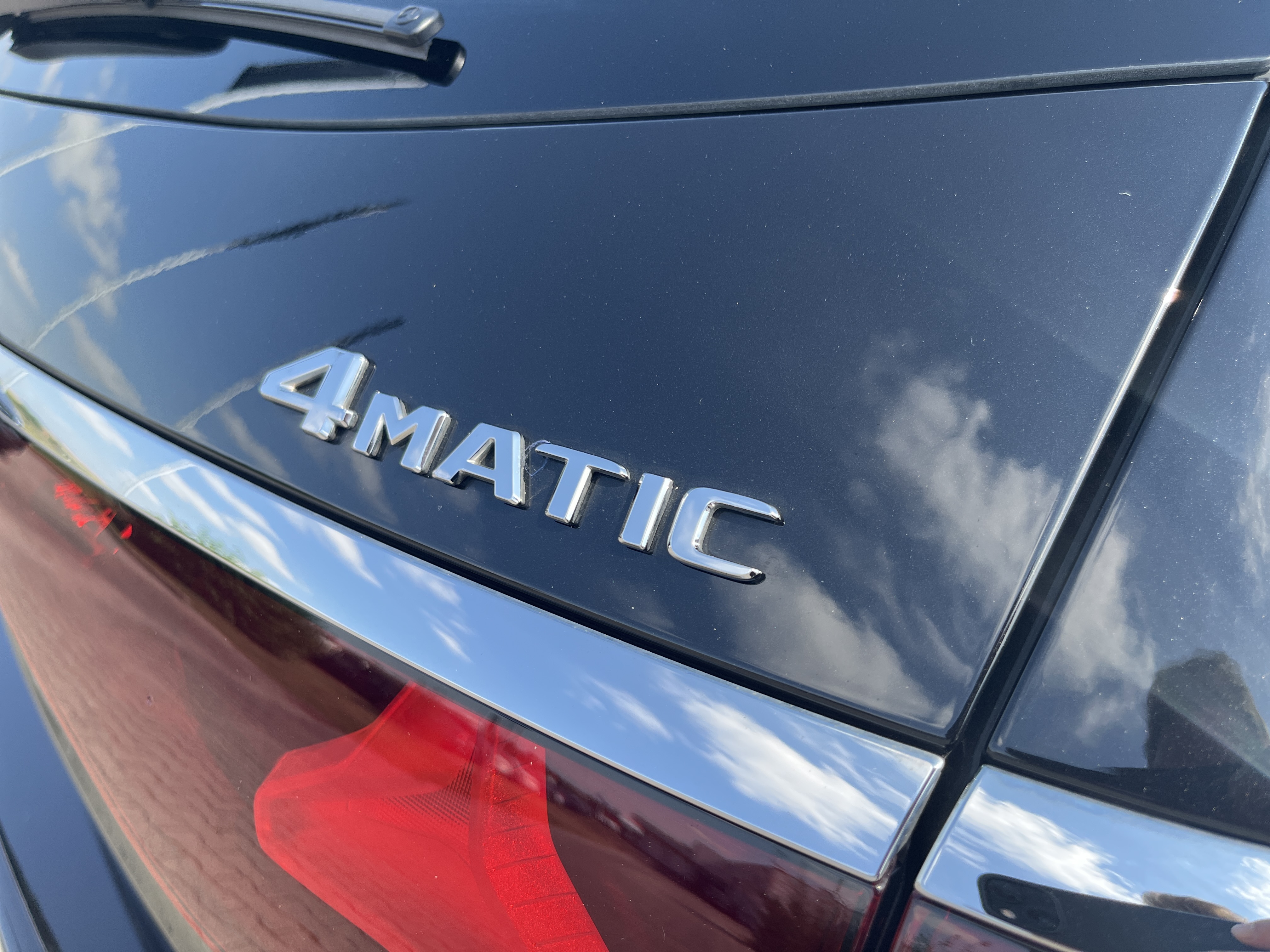 Mercedes-Benz E 300 de 4M T