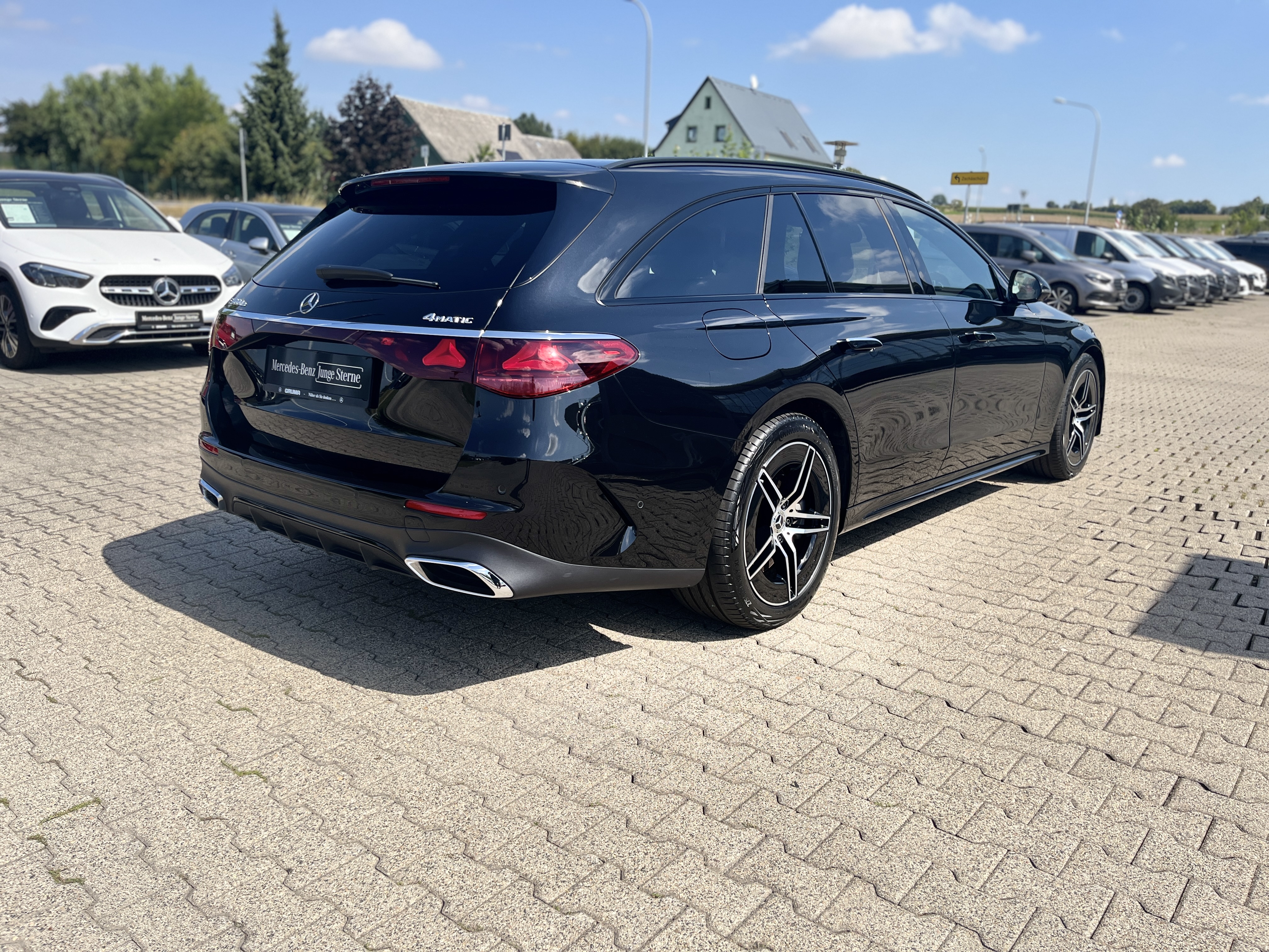 Mercedes-Benz E 300 de 4M T