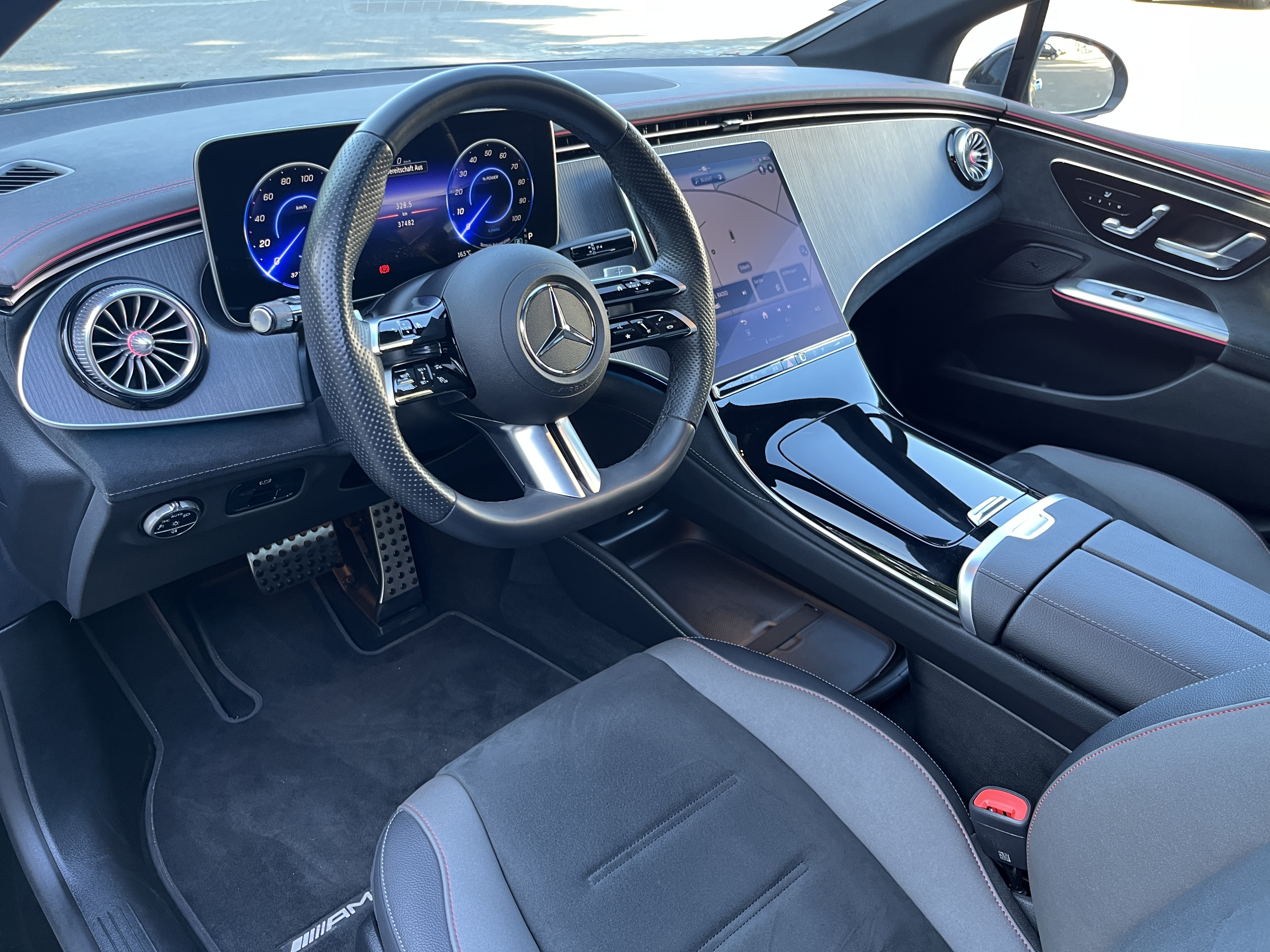 Mercedes-Benz EQE 300 