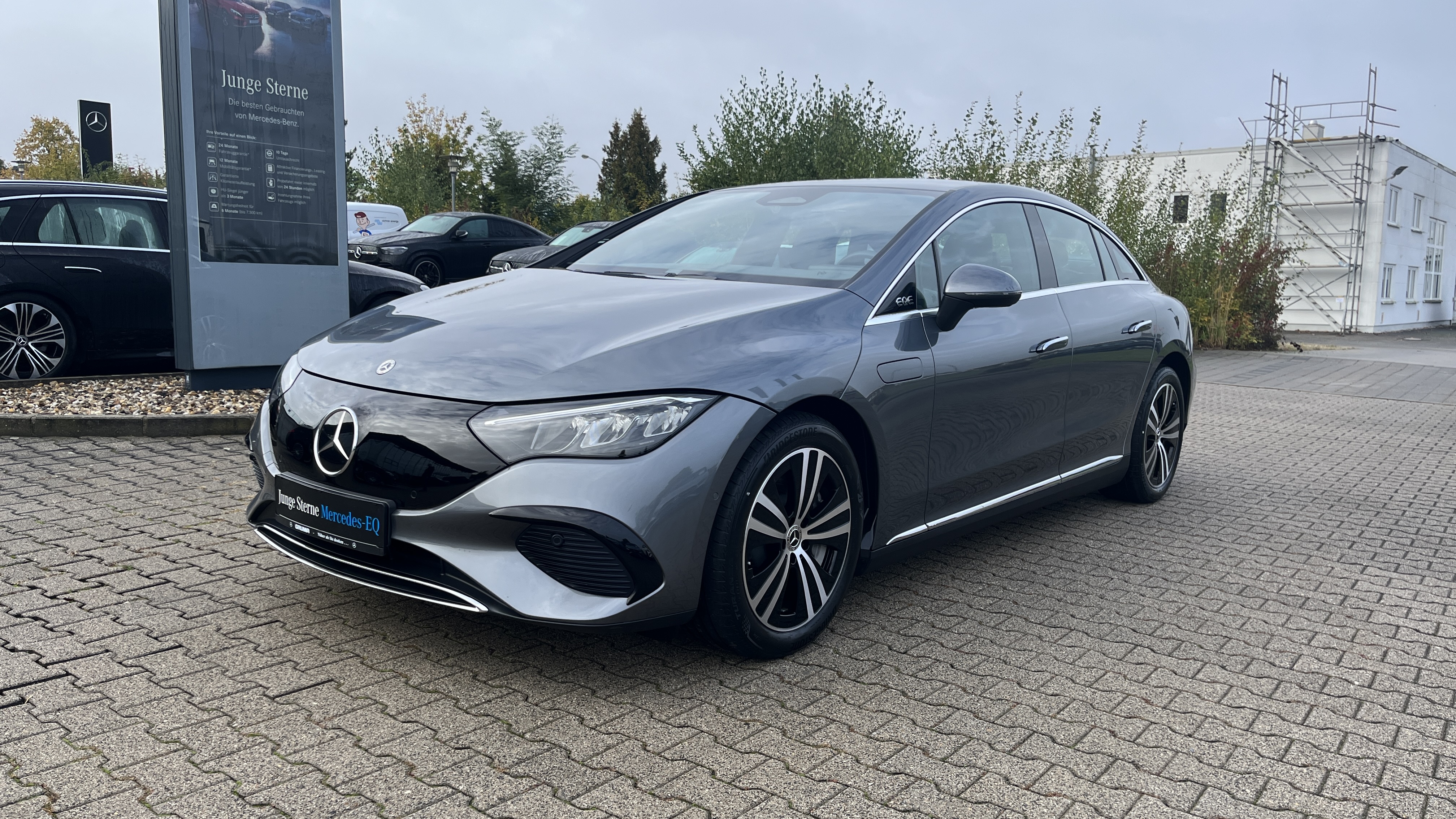 Mercedes-Benz EQE 350 