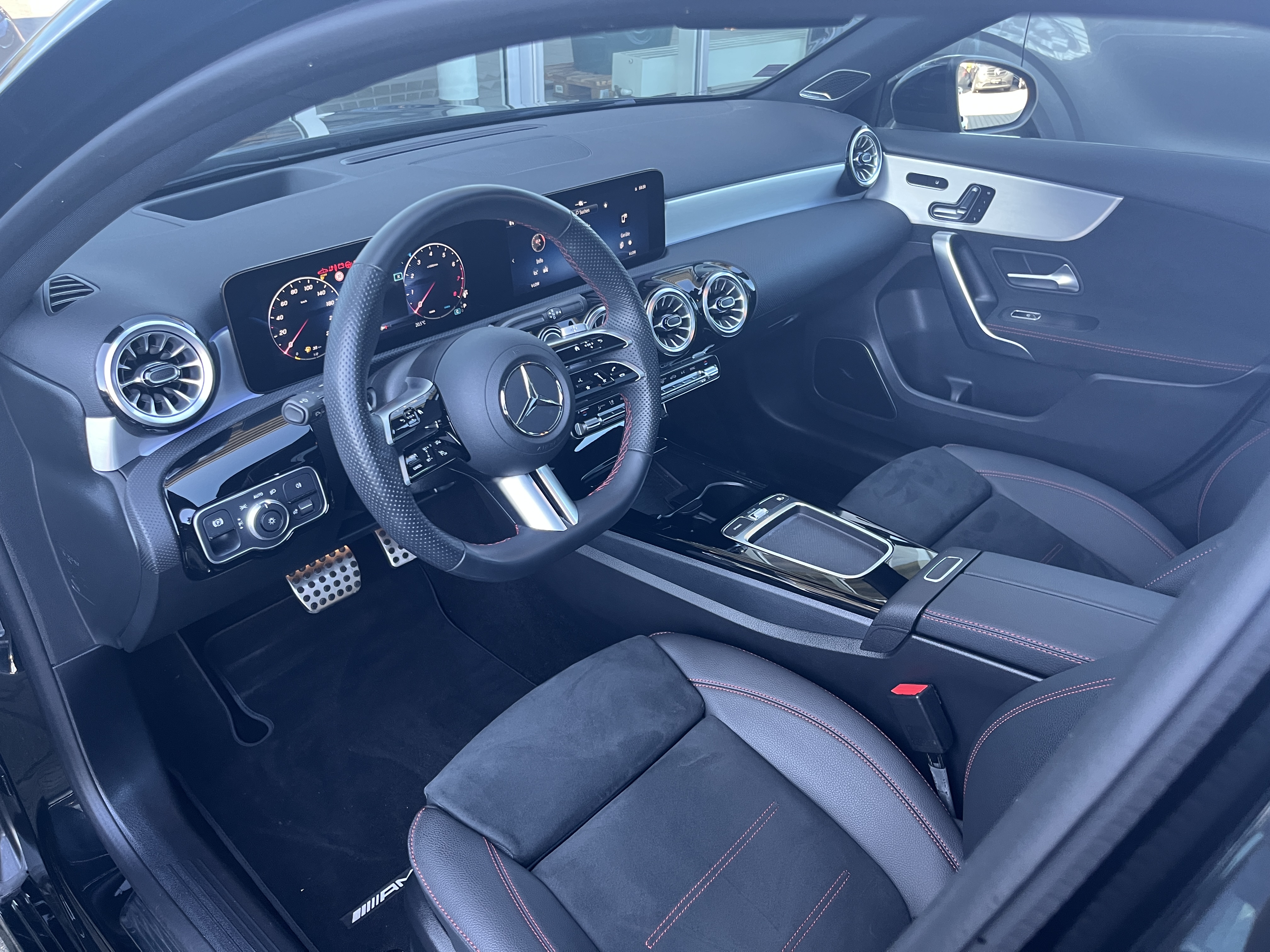 Mercedes-Benz A 250 4M