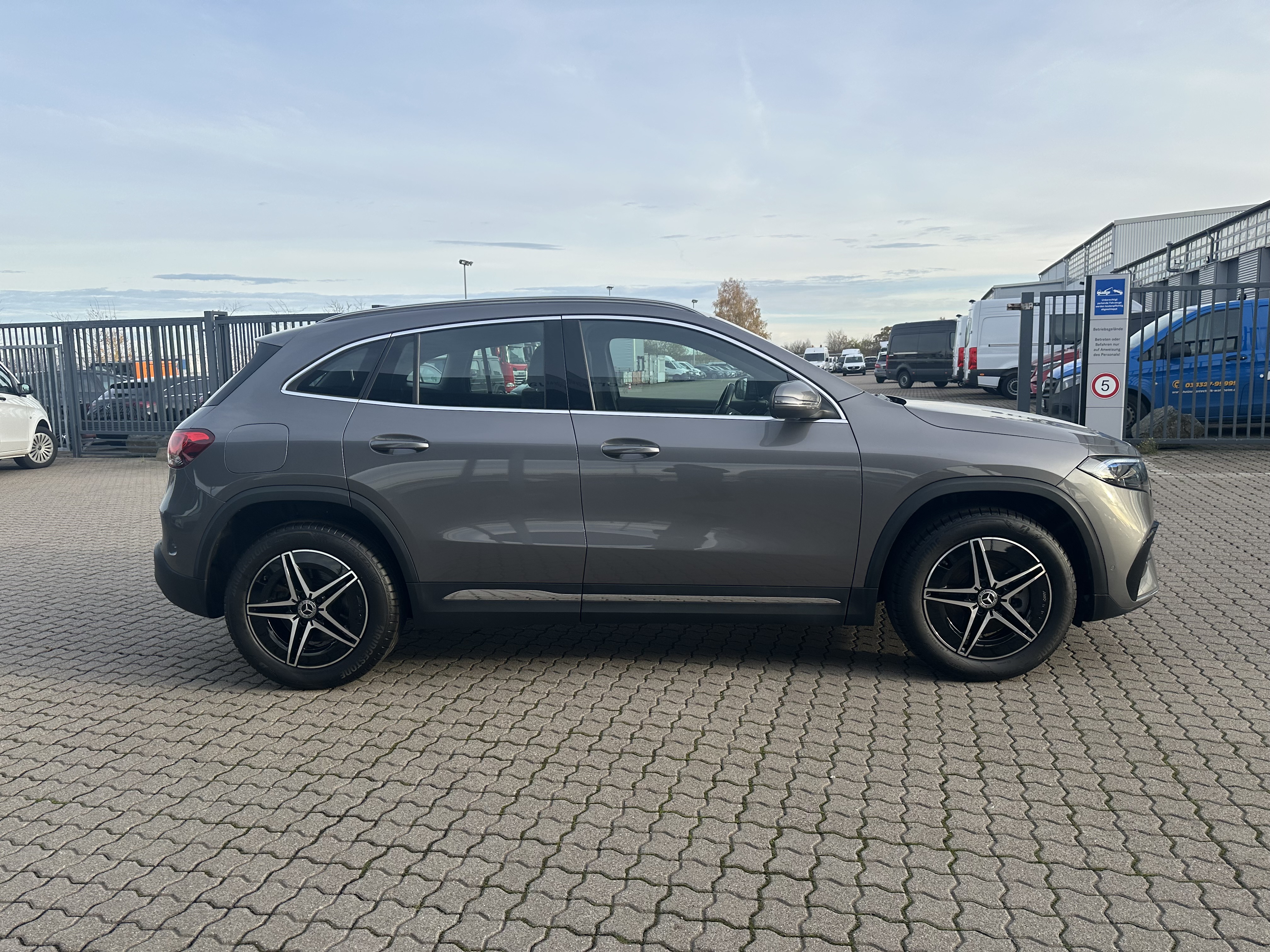 Mercedes-Benz EQA 250 