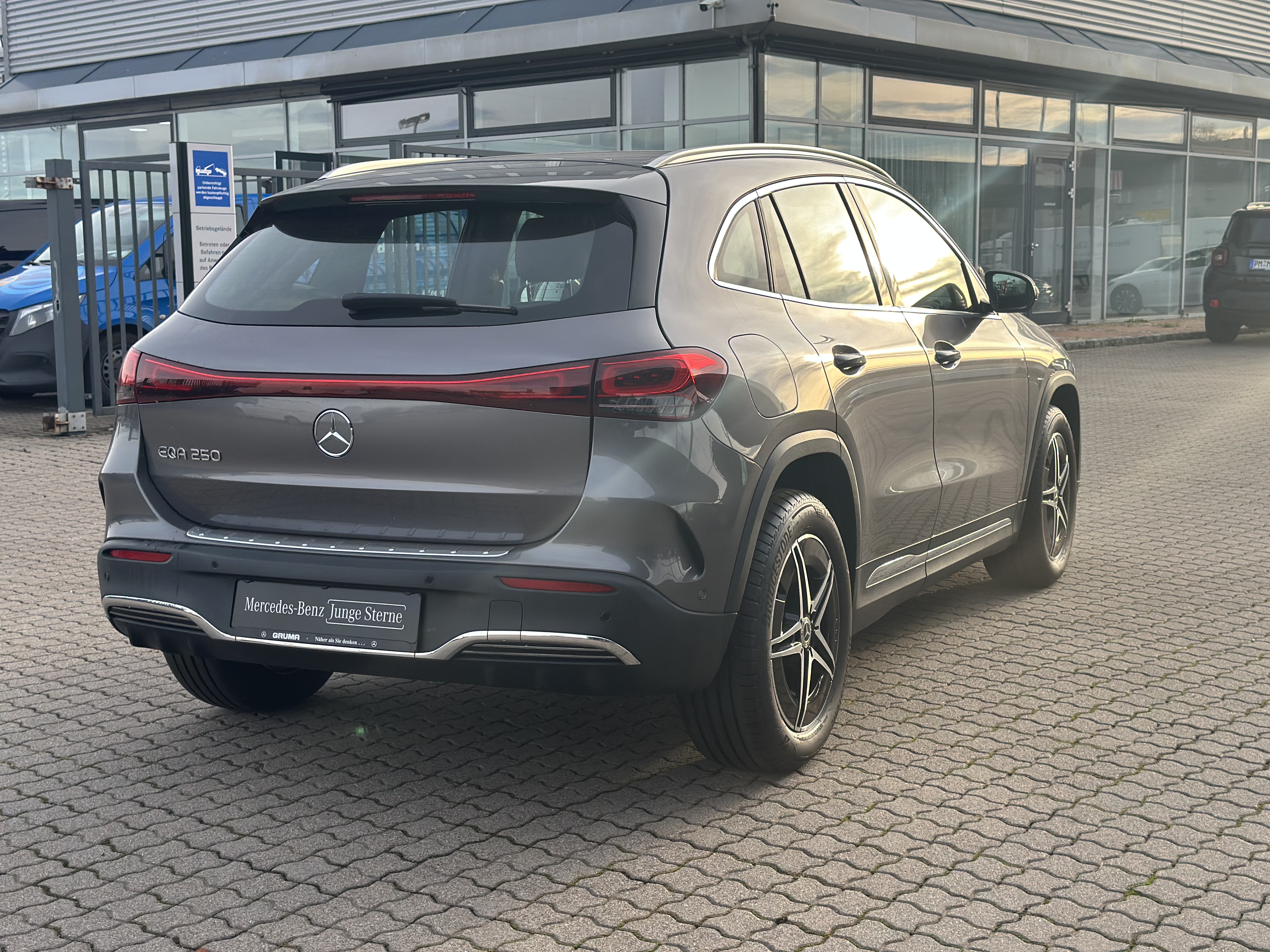 Mercedes-Benz EQA 250 