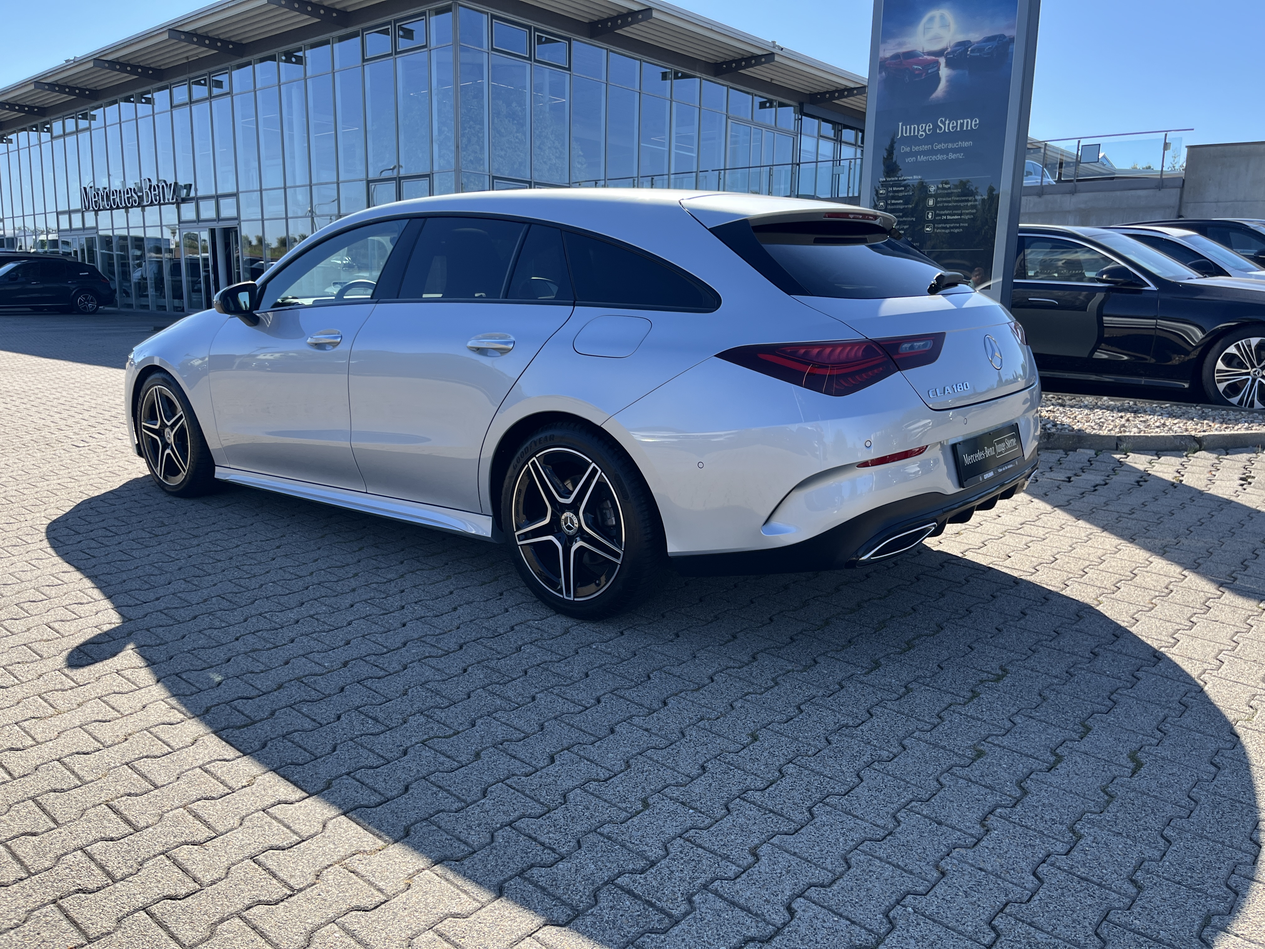 Mercedes-Benz CLA 180 Shooting Brake CLA 180 SB