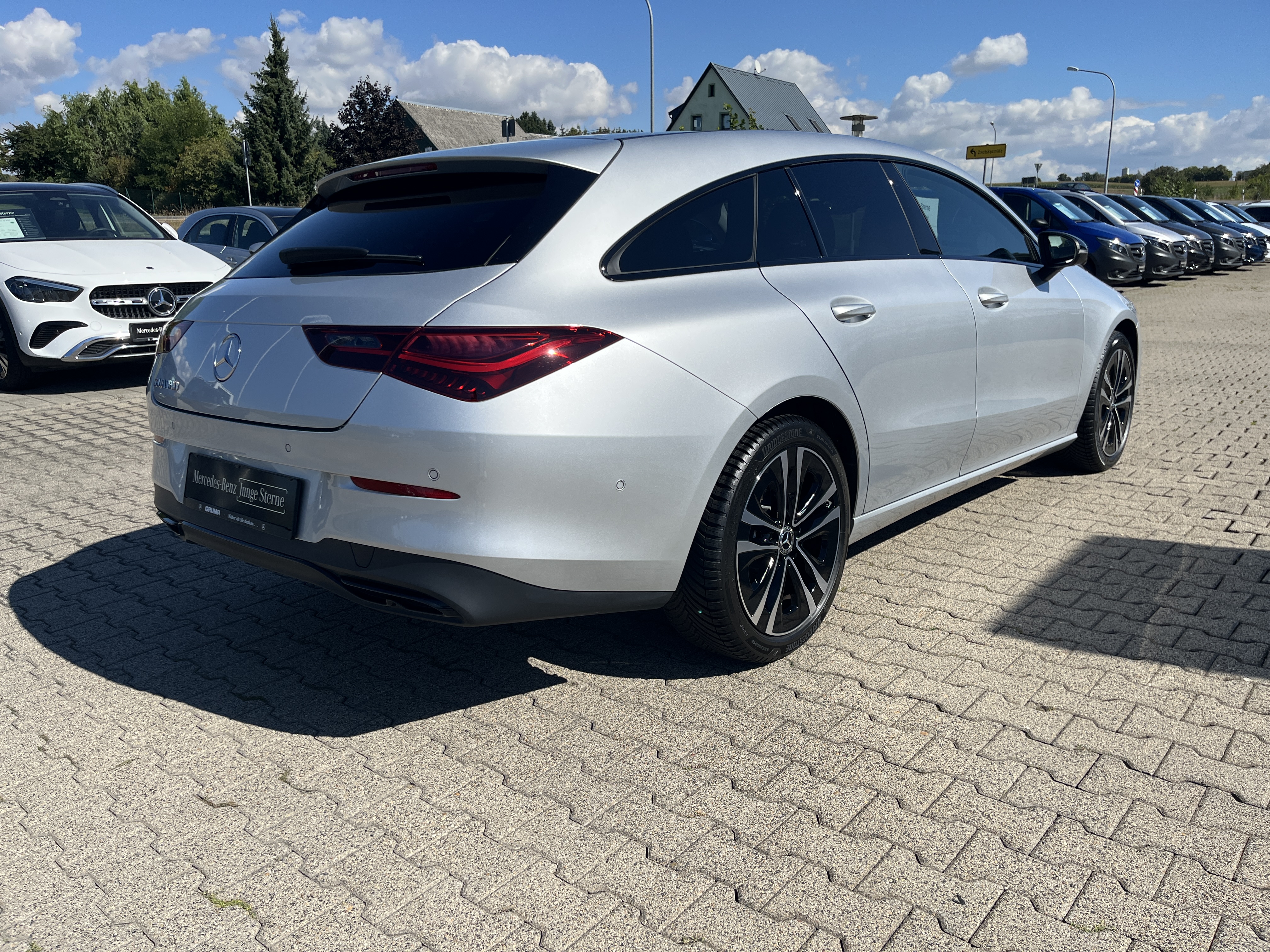 Mercedes-Benz CLA 180 Shooting Brake CLA 180 SB