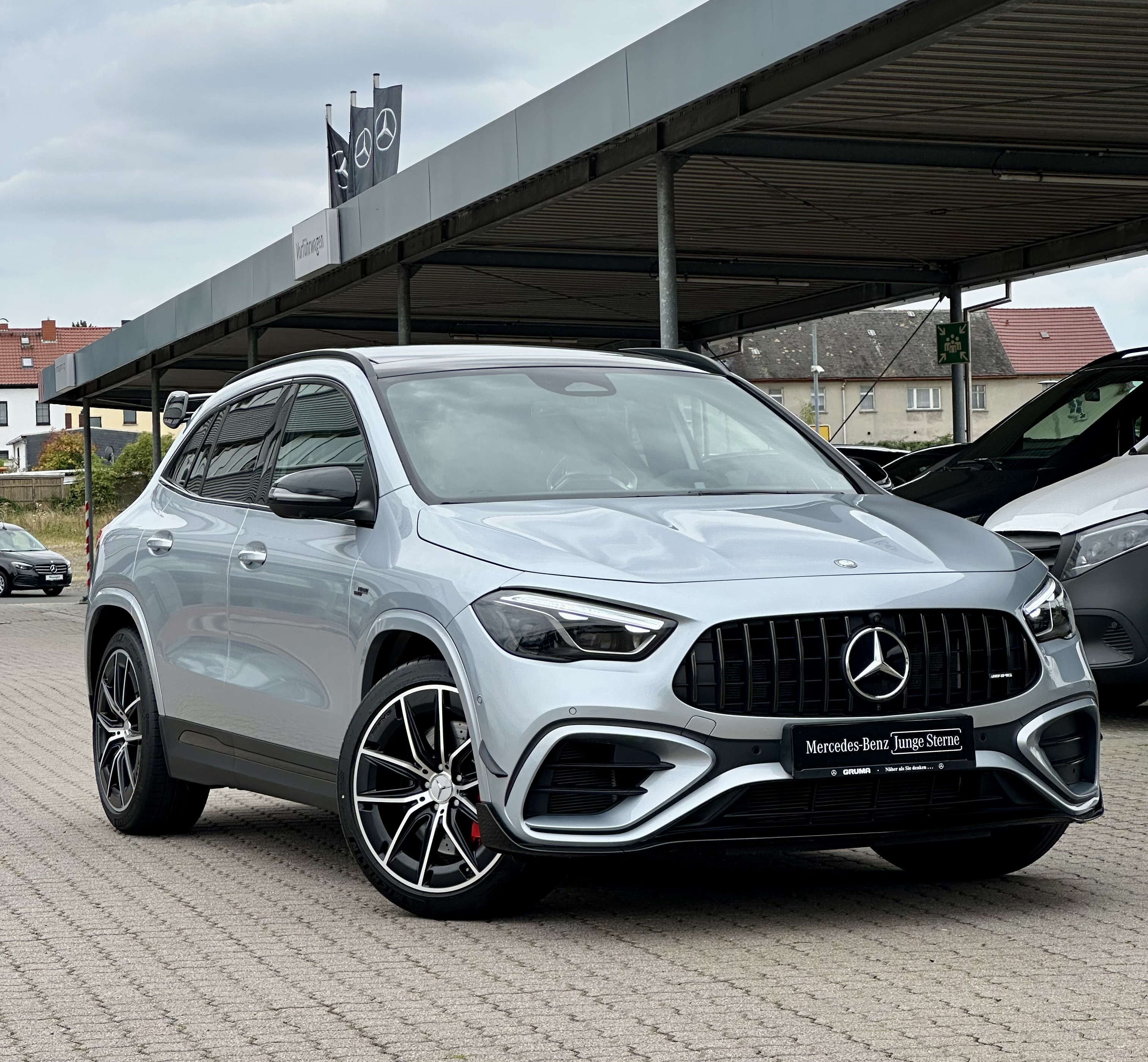 Mercedes-Benz GLA 45 AMG GLA 45 S 4M+