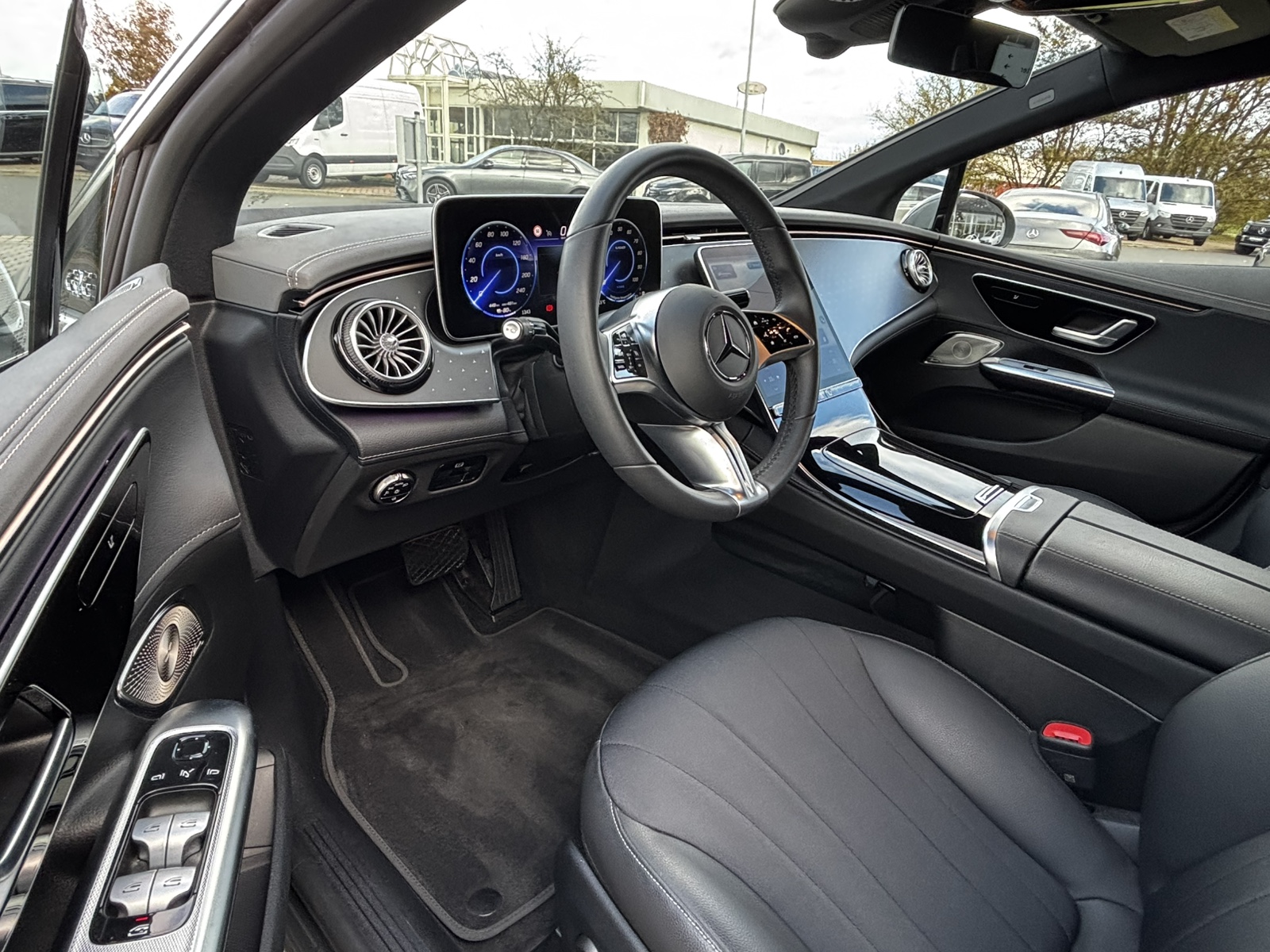 Mercedes-Benz EQE 300 