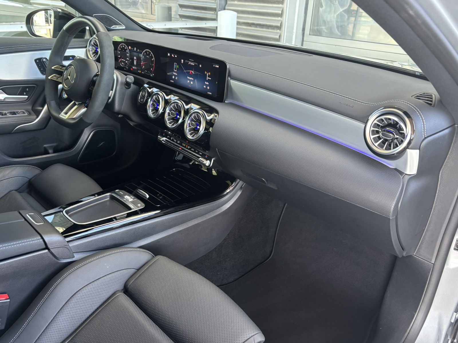 Mercedes-Benz A 35 AMG Mercedes-AMG A 35 4M