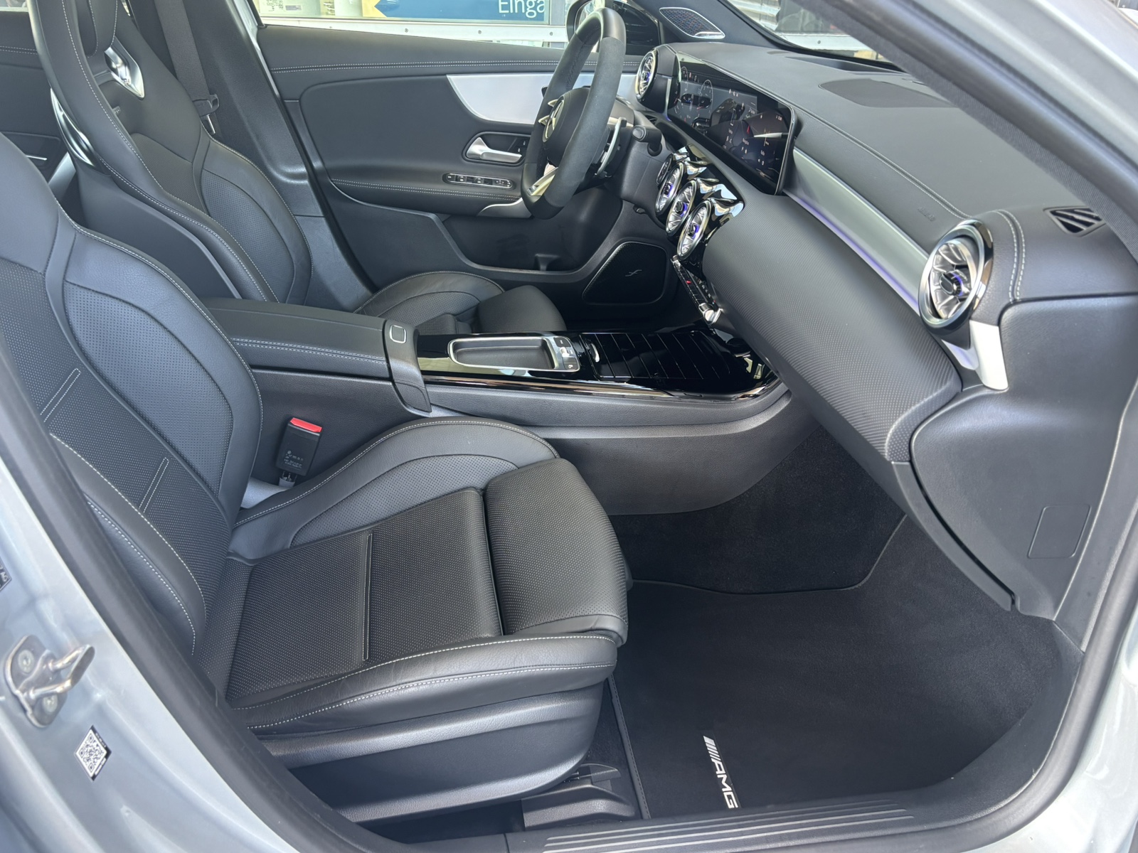 Mercedes-Benz A 35 AMG Mercedes-AMG A 35 4M