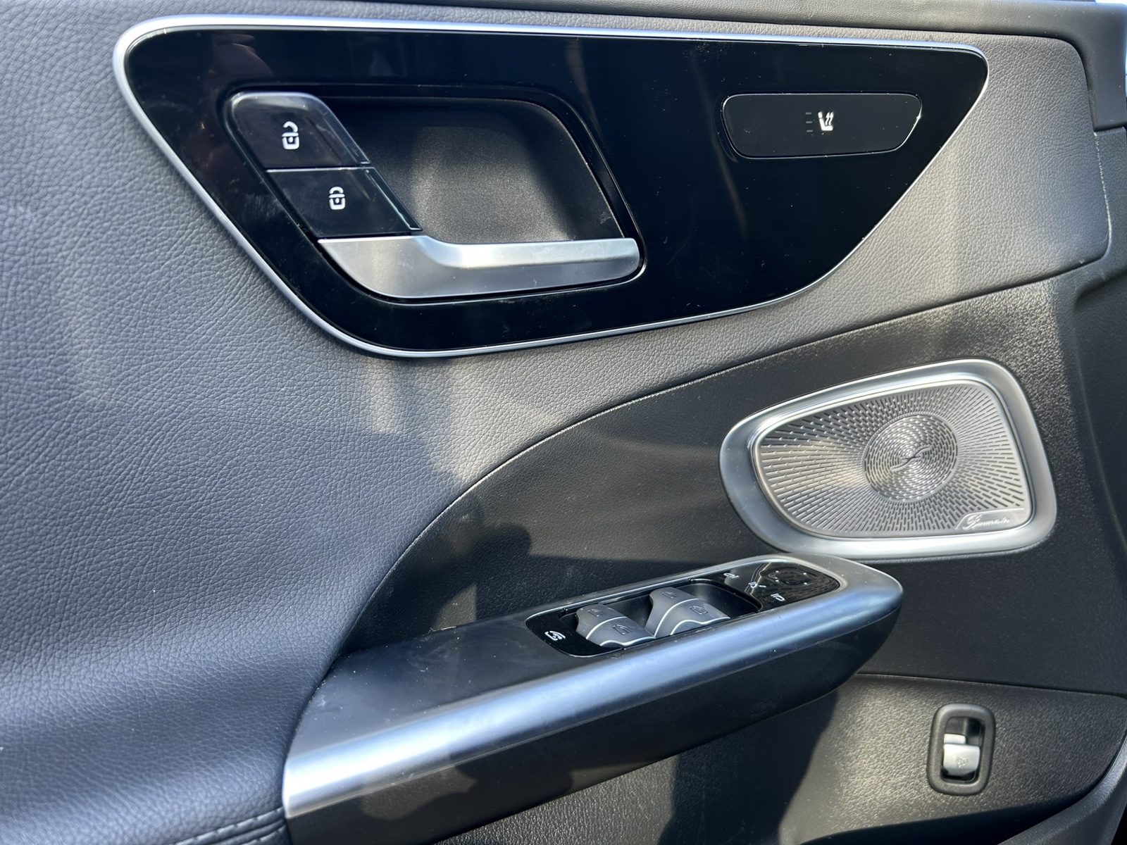 Mercedes-Benz C 300 4M