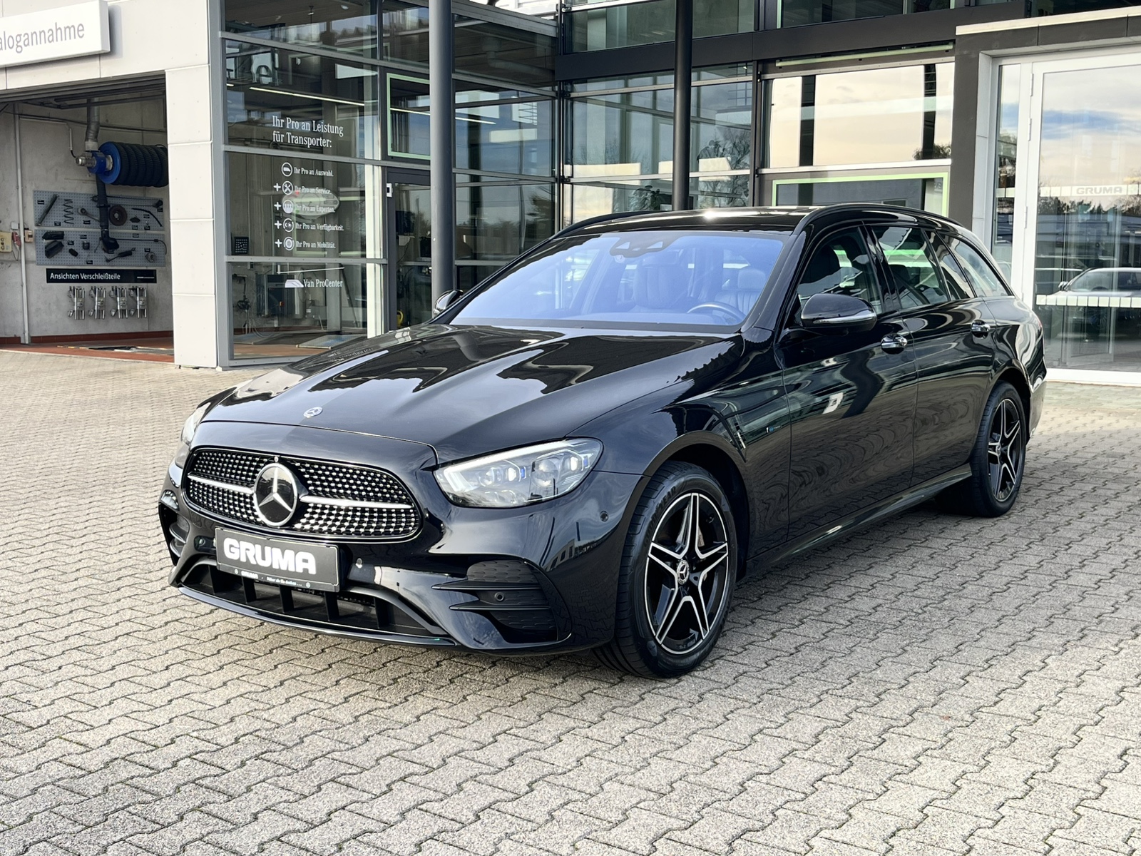 Mercedes-Benz E 300 de 4M T