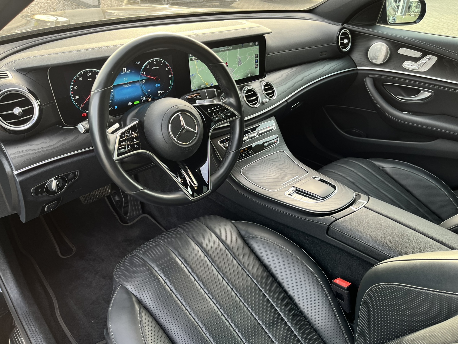 Mercedes-Benz E 300 de 4M T