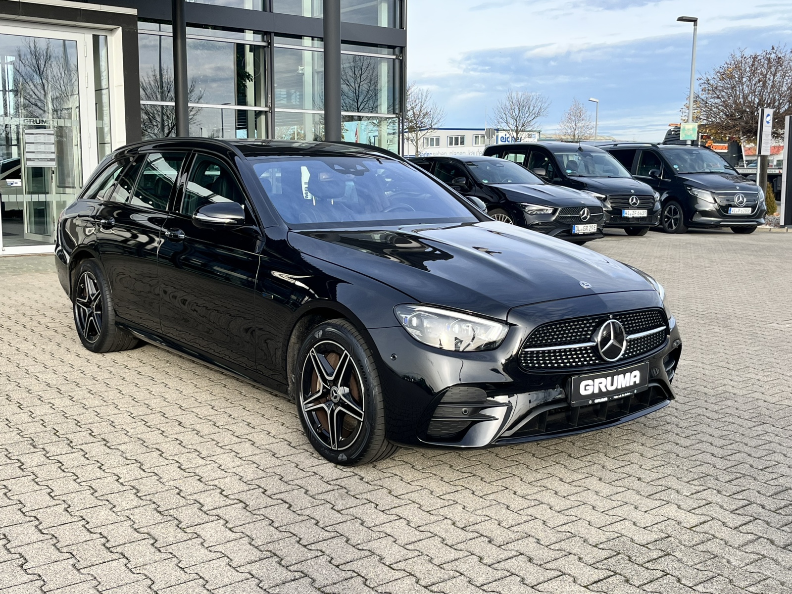 Mercedes-Benz E 300 de 4M T