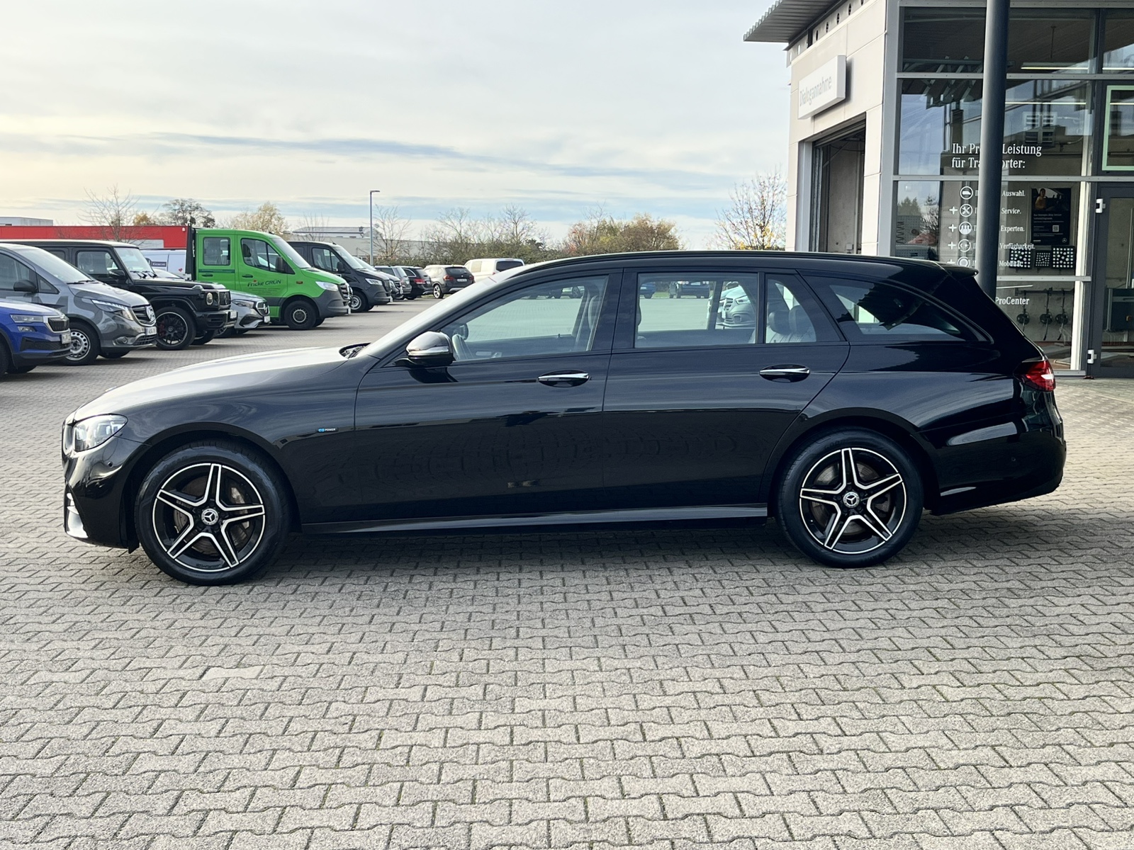 Mercedes-Benz E 300 de 4M T