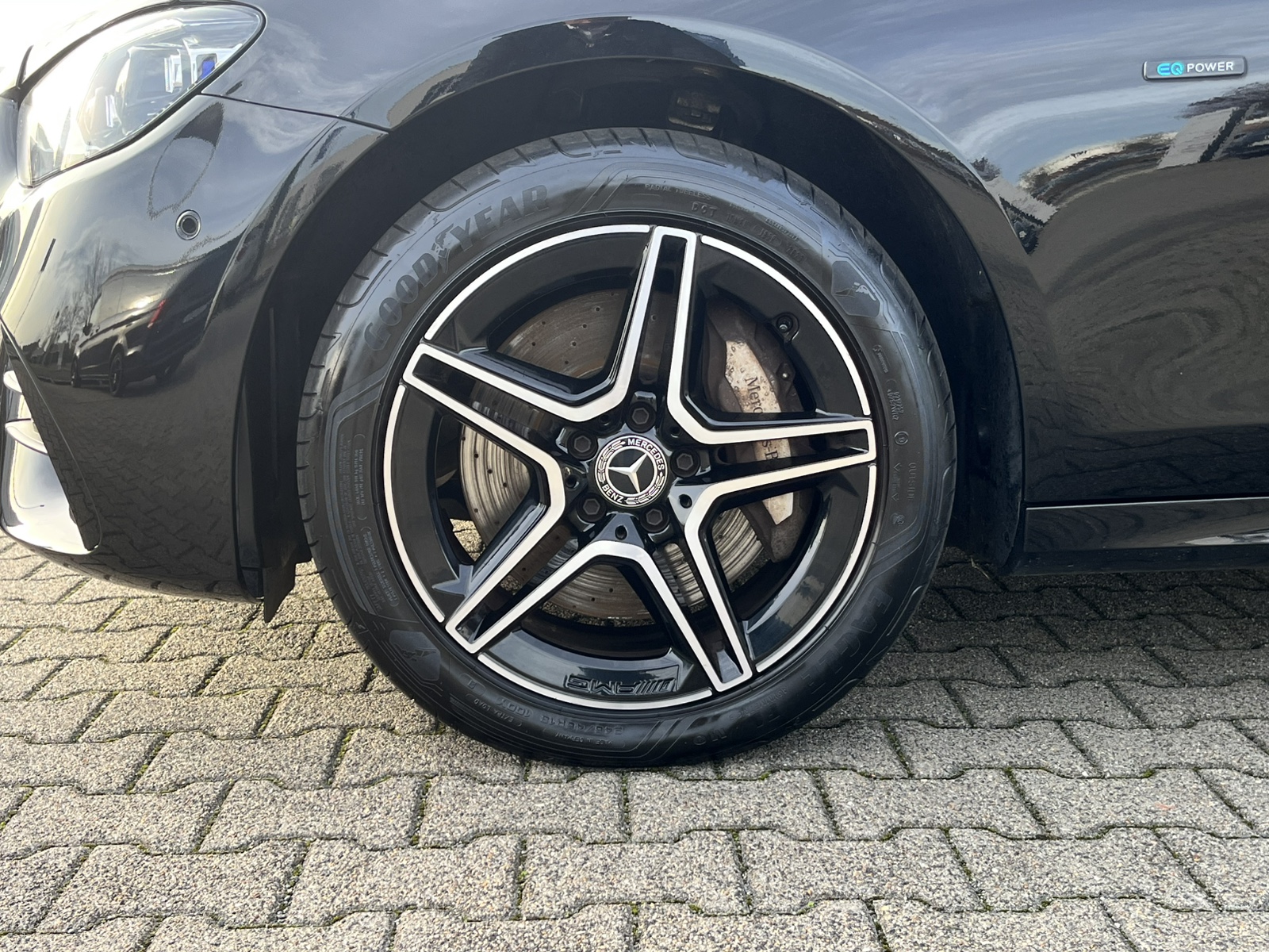 Mercedes-Benz E 300 de 4M T