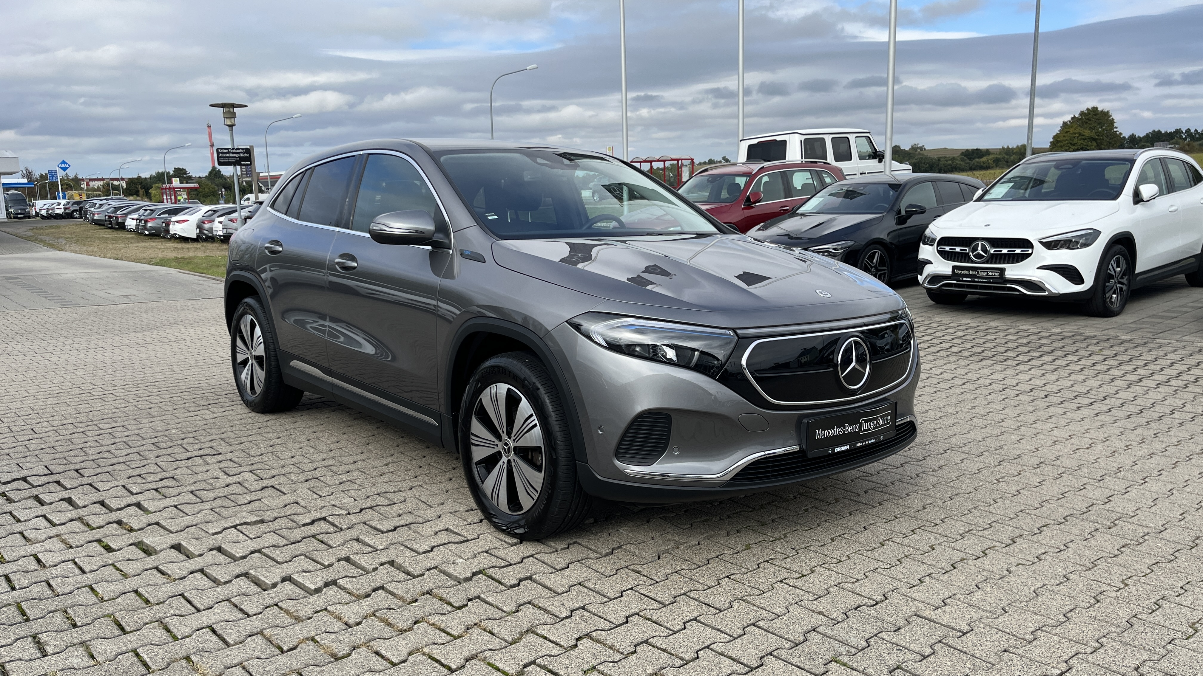 Mercedes-Benz EQA 300 4MATIC