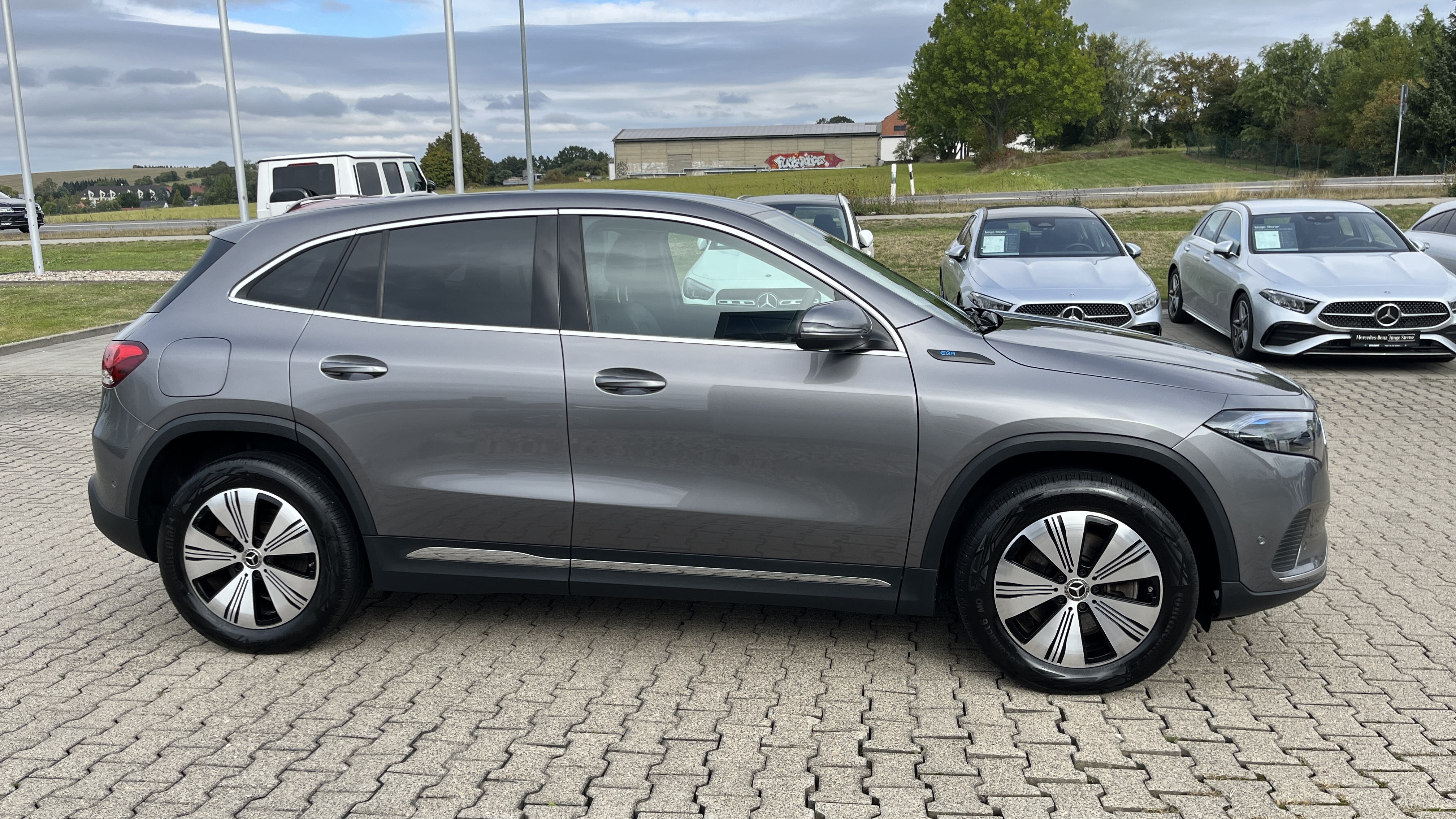 Mercedes-Benz EQA 300 4MATIC
