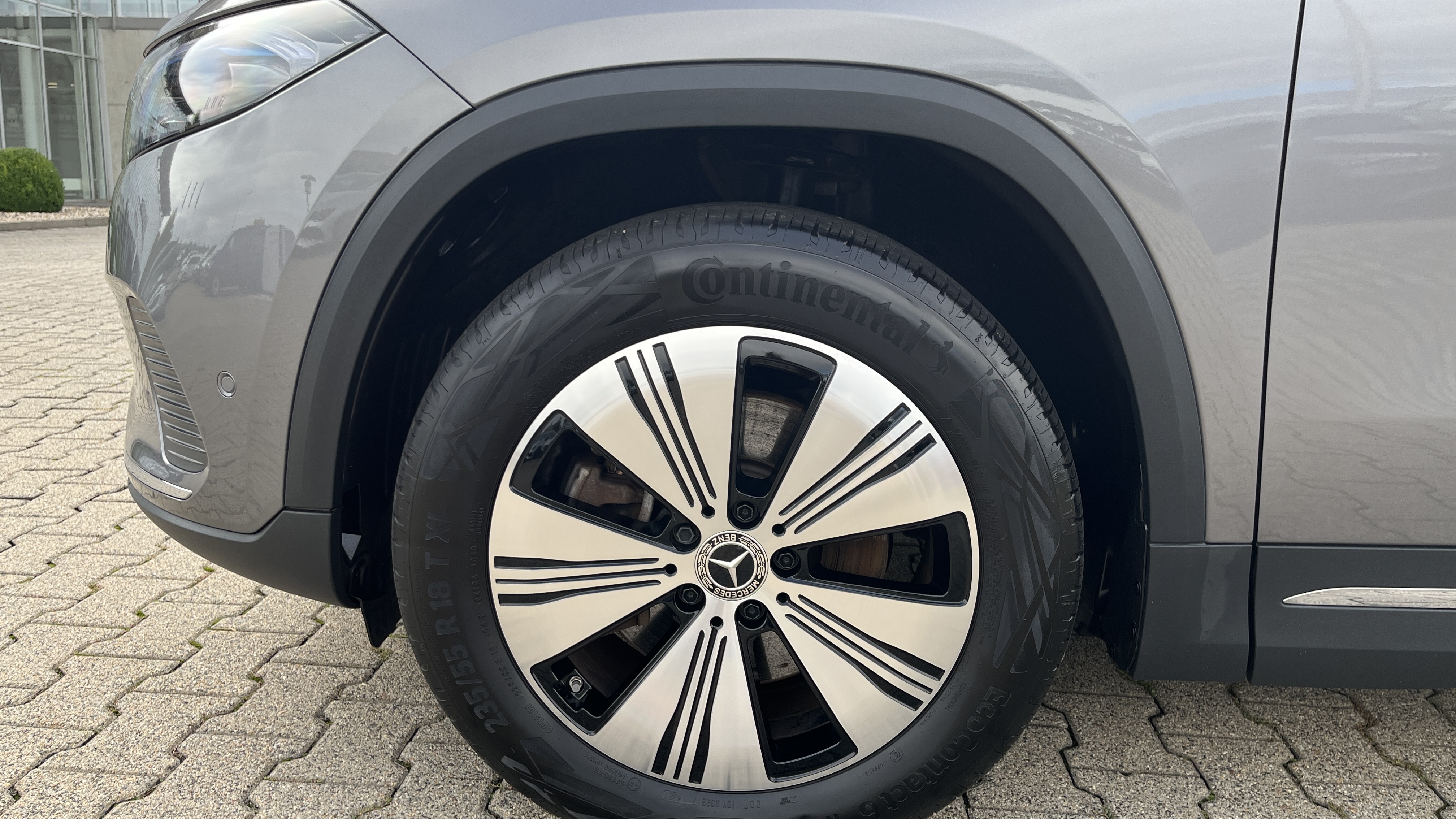 Mercedes-Benz EQA 300 4MATIC