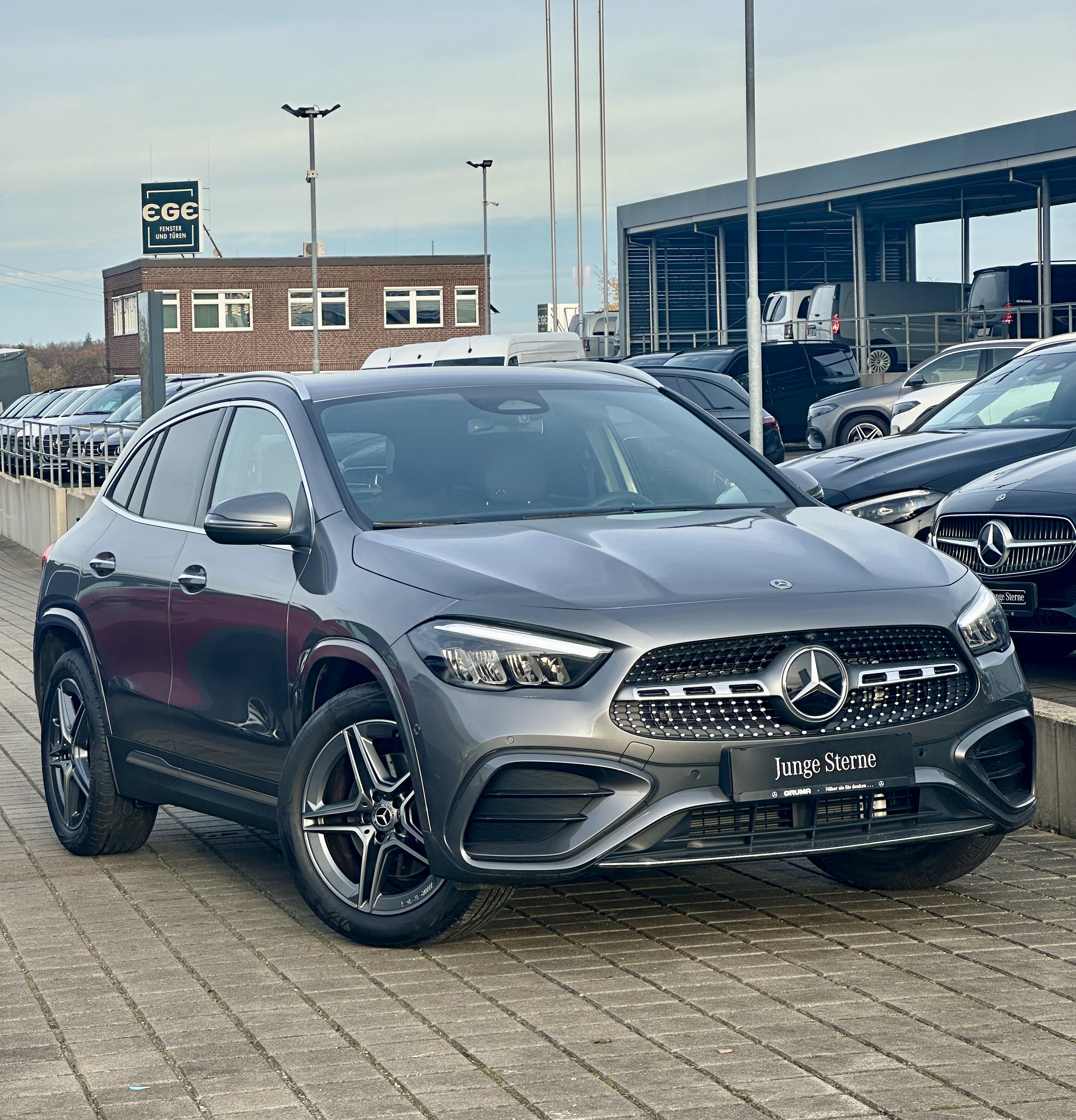 Mercedes-Benz GLA 200 