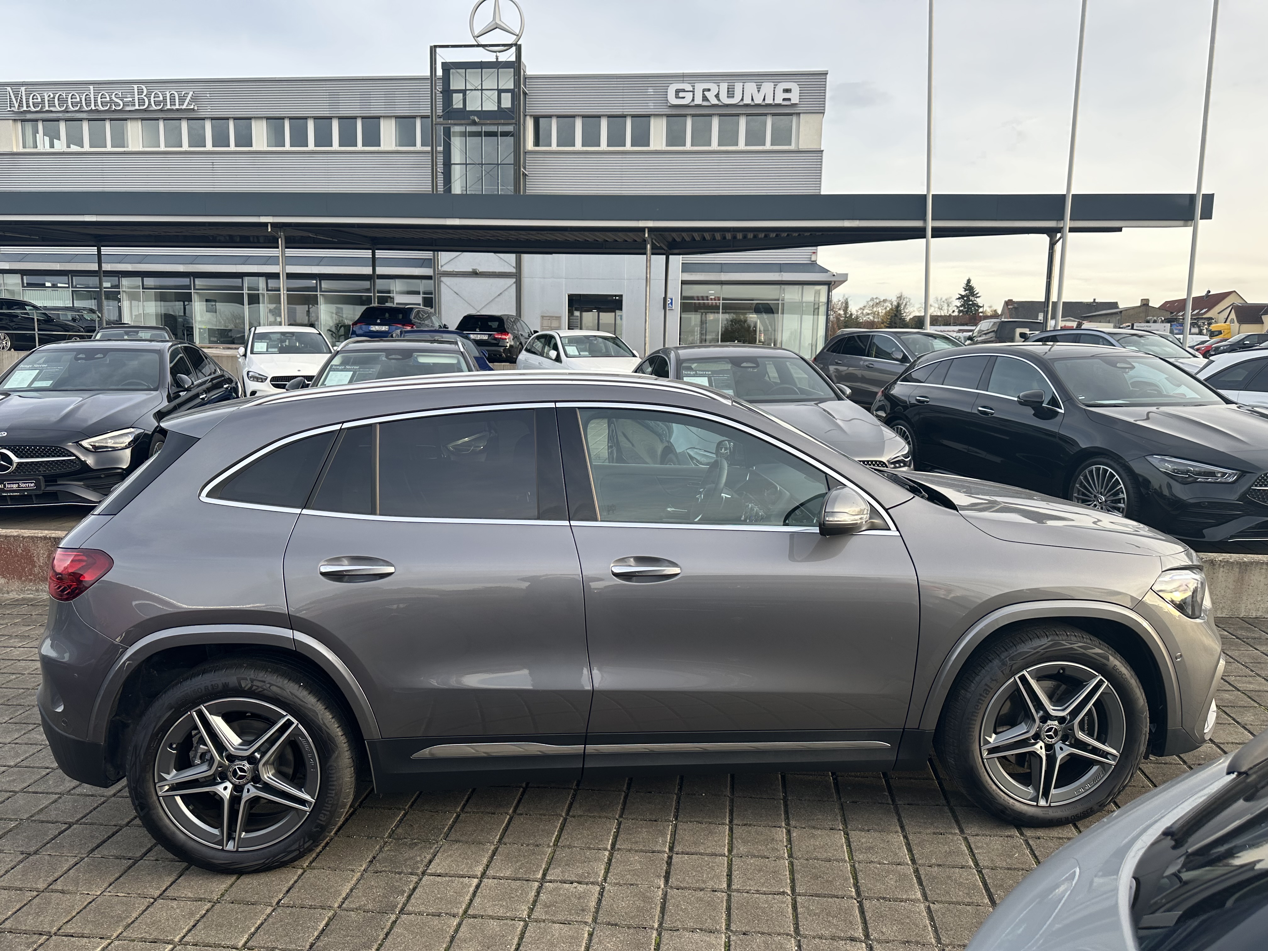 Mercedes-Benz GLA 200 