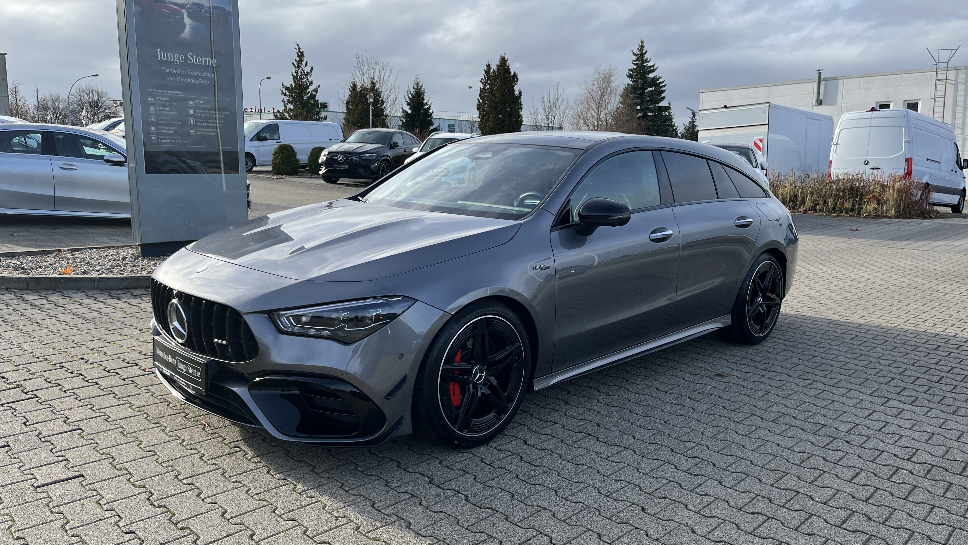 Mercedes-Benz CLA 45 AMG Shooting Brake CLA 45 S 4M+