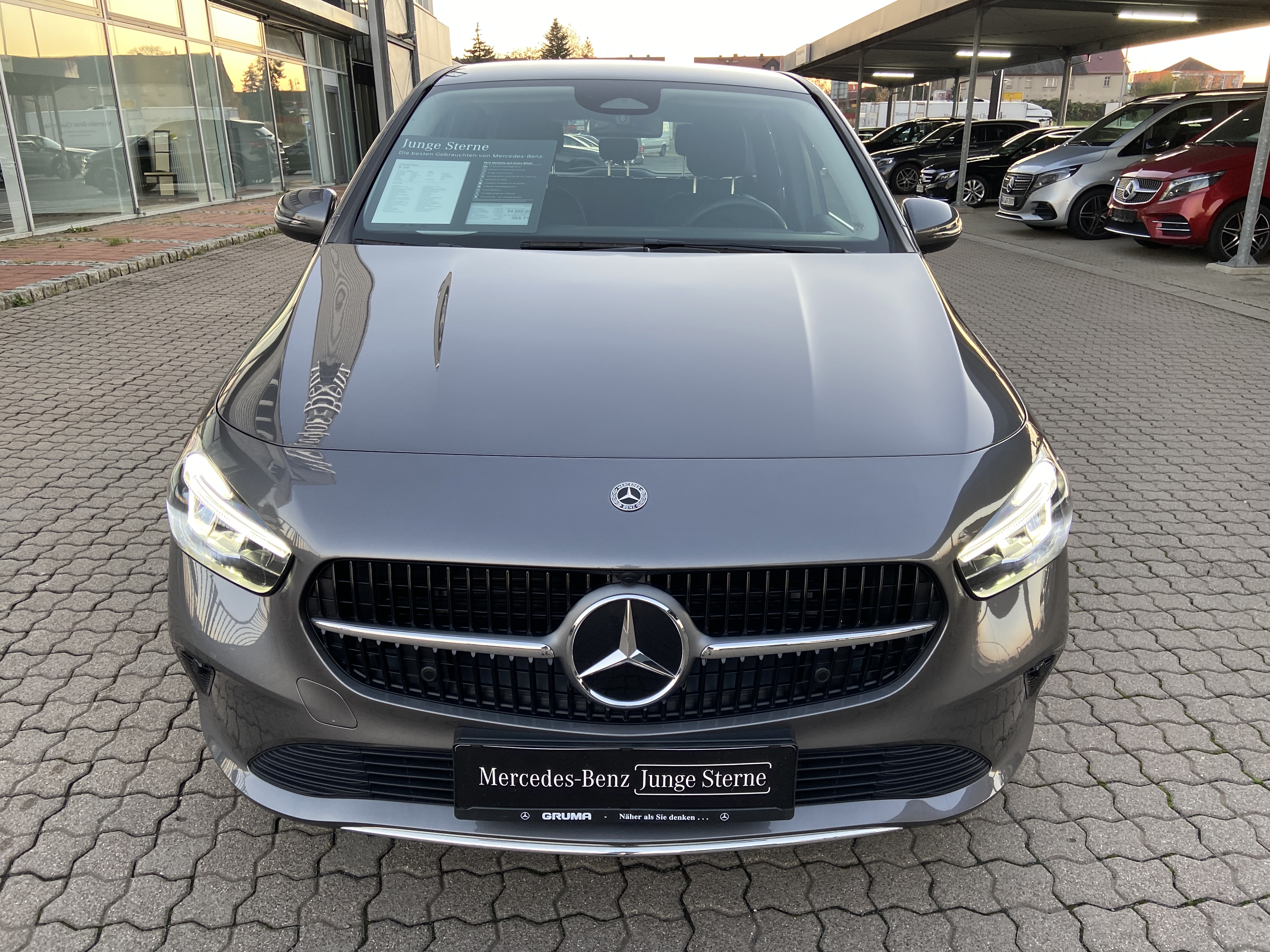 Mercedes-Benz B 200 