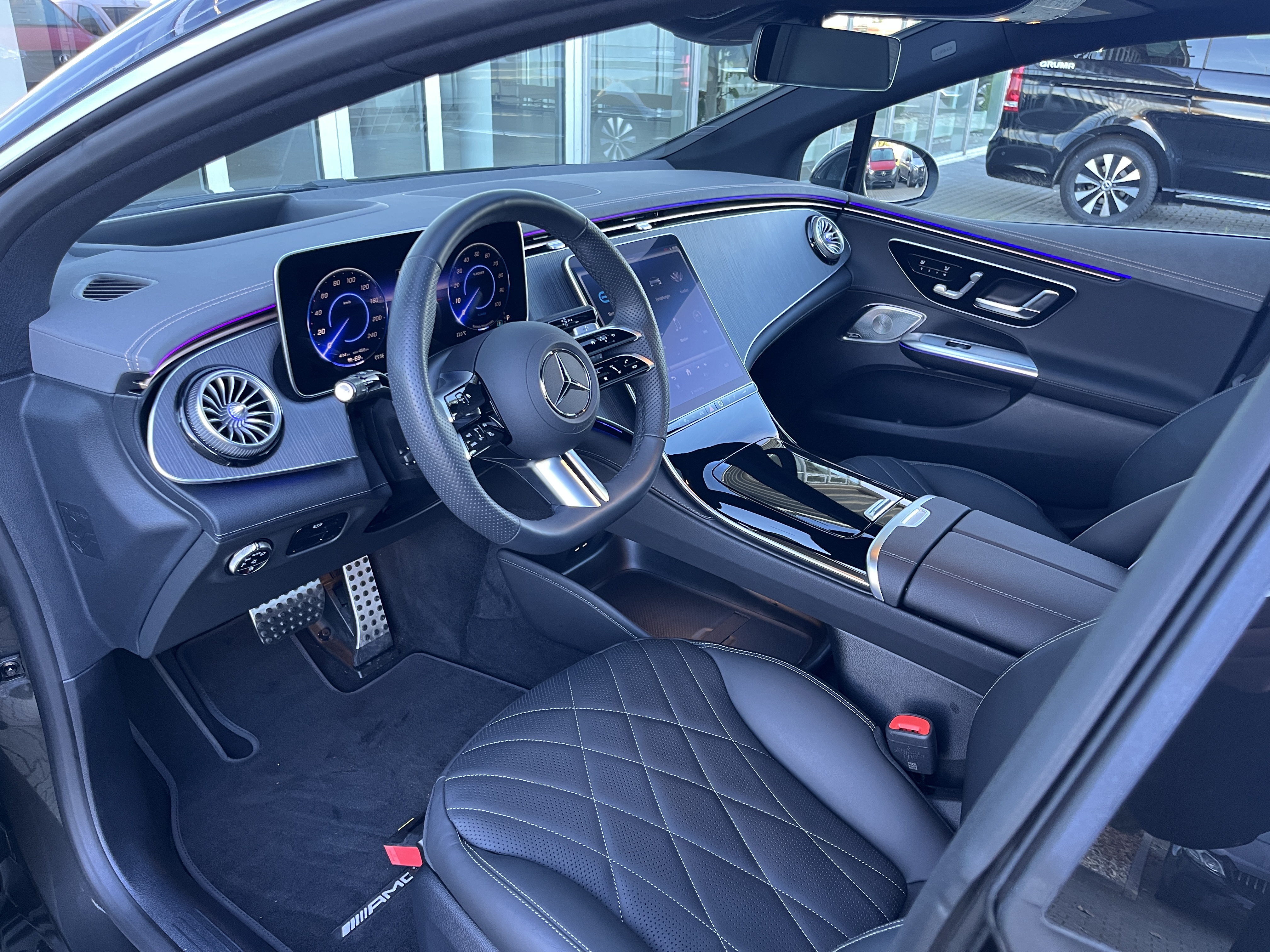 Mercedes-Benz EQE 350 +