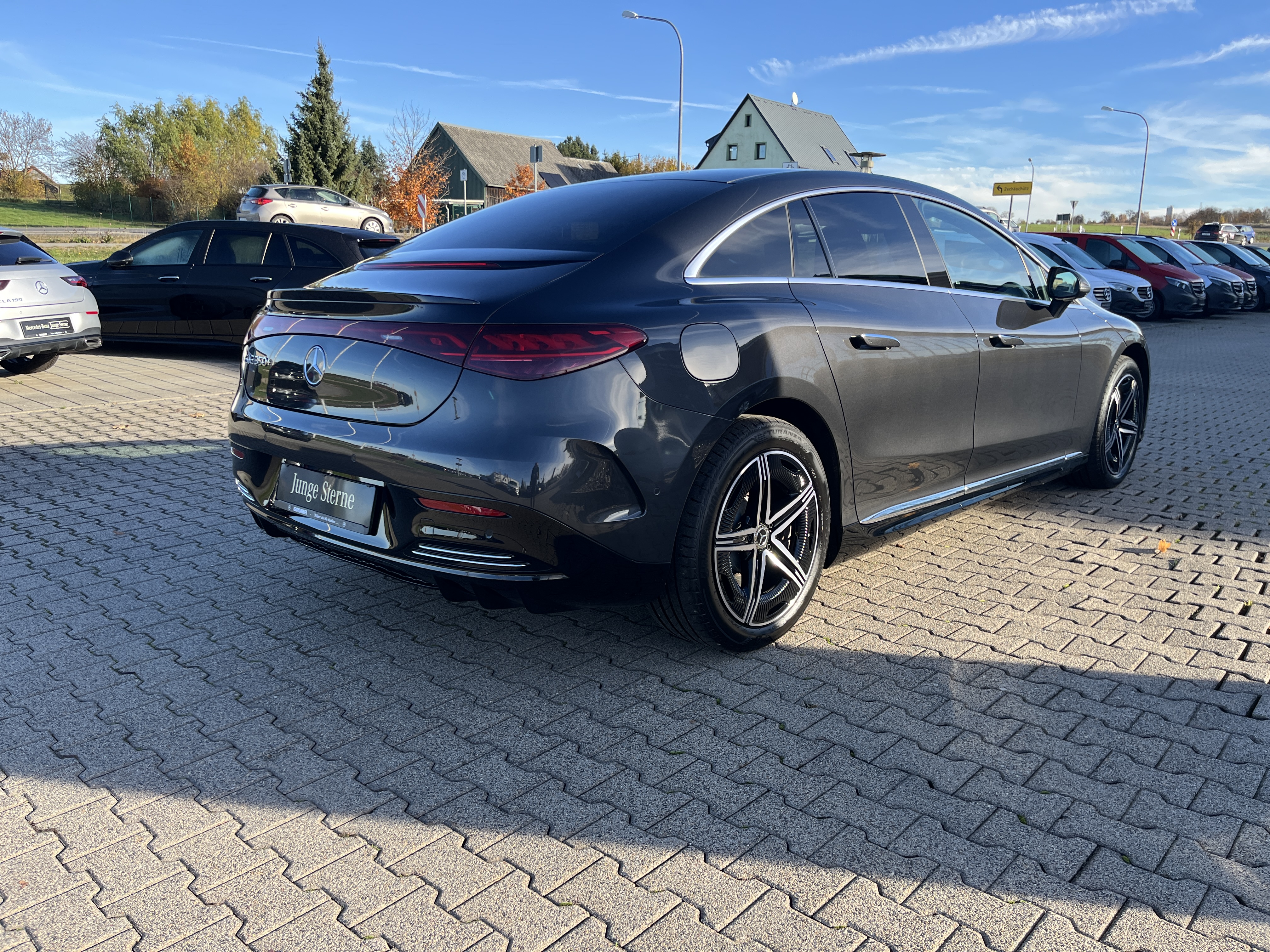 Mercedes-Benz EQE 350 +