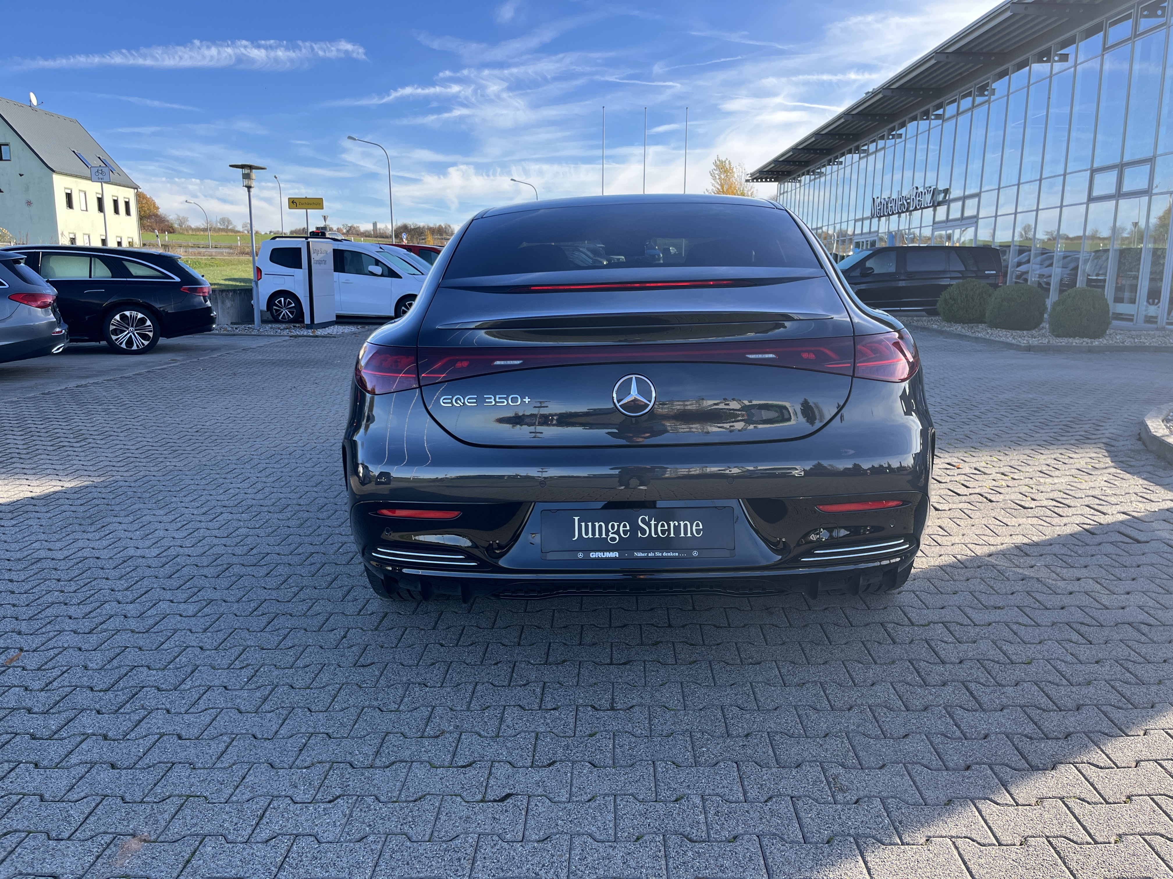 Mercedes-Benz EQE 350 +