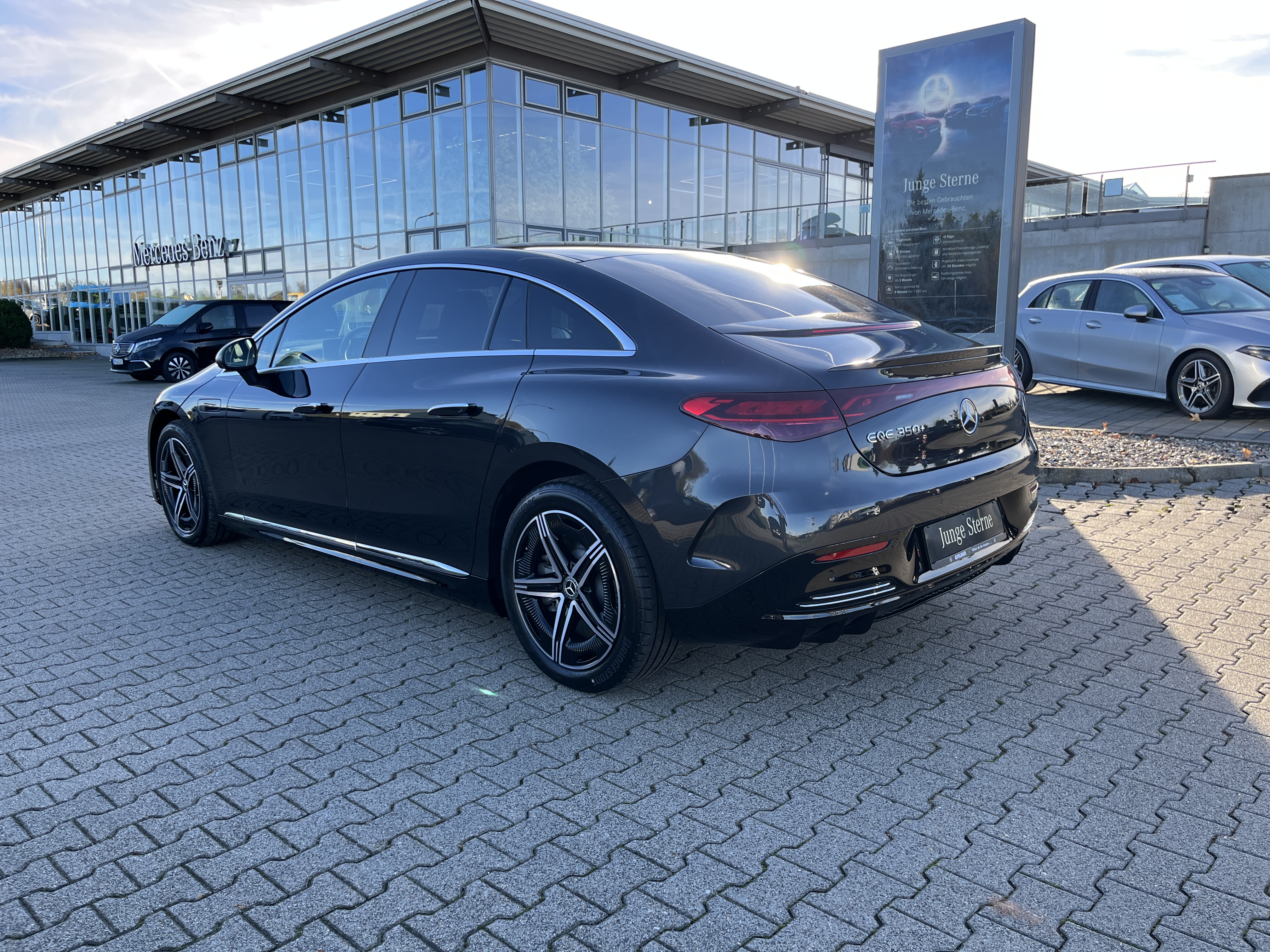 Mercedes-Benz EQE 350 +